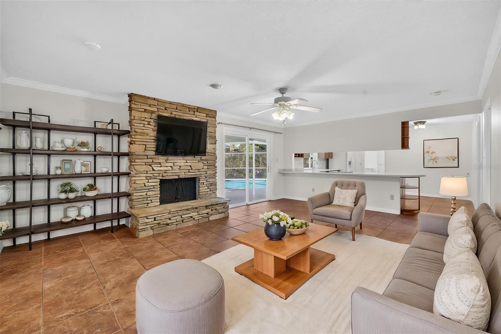 Family room with wood-burning fireplace - 2051 DYAN WAY, MAITLAND