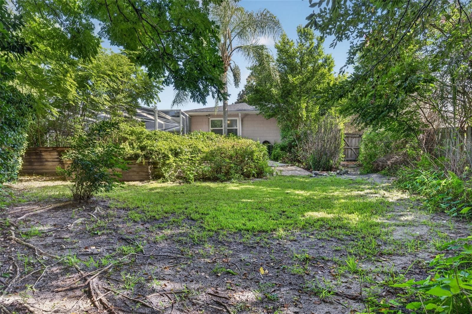 Backyard - perfect for pets or playing - 2051 DYAN WAY, MAITLAND