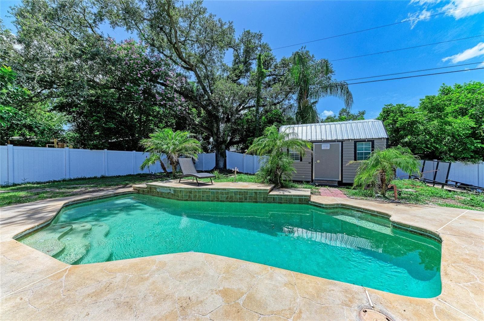 Single Family Residence at 1520 SUNNYHILLS DR, BRANDON, photo 31 of 38