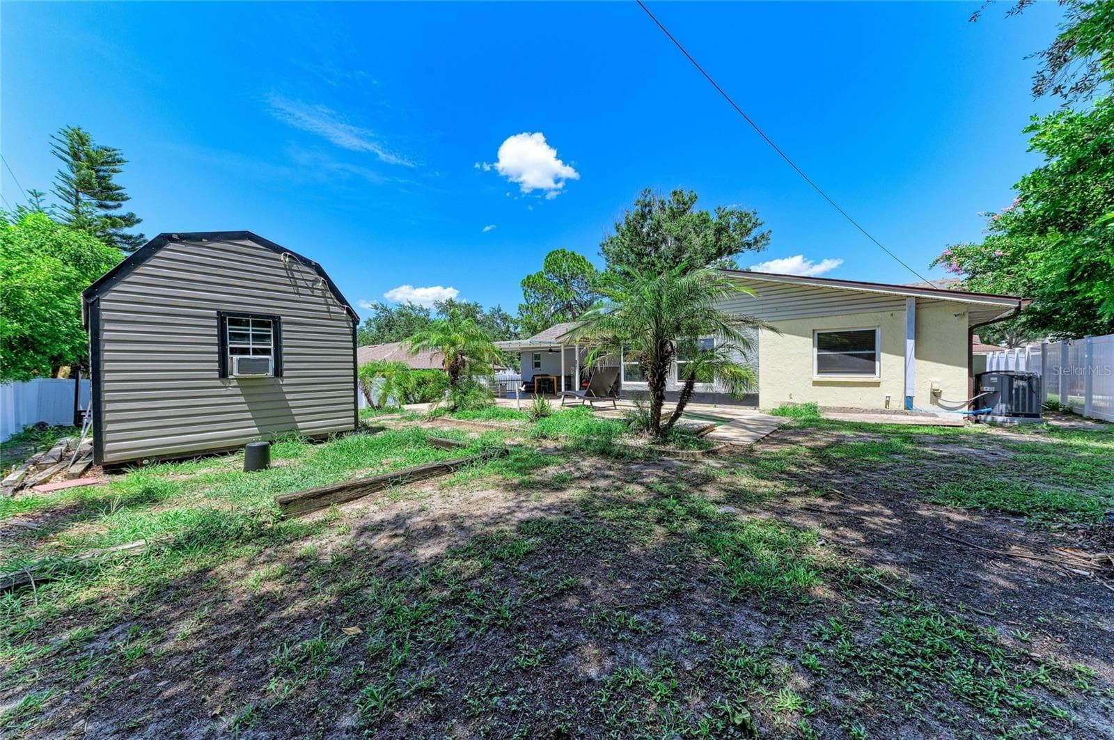 Single Family Residence at 1520 SUNNYHILLS DR, BRANDON, photo 33 of 38