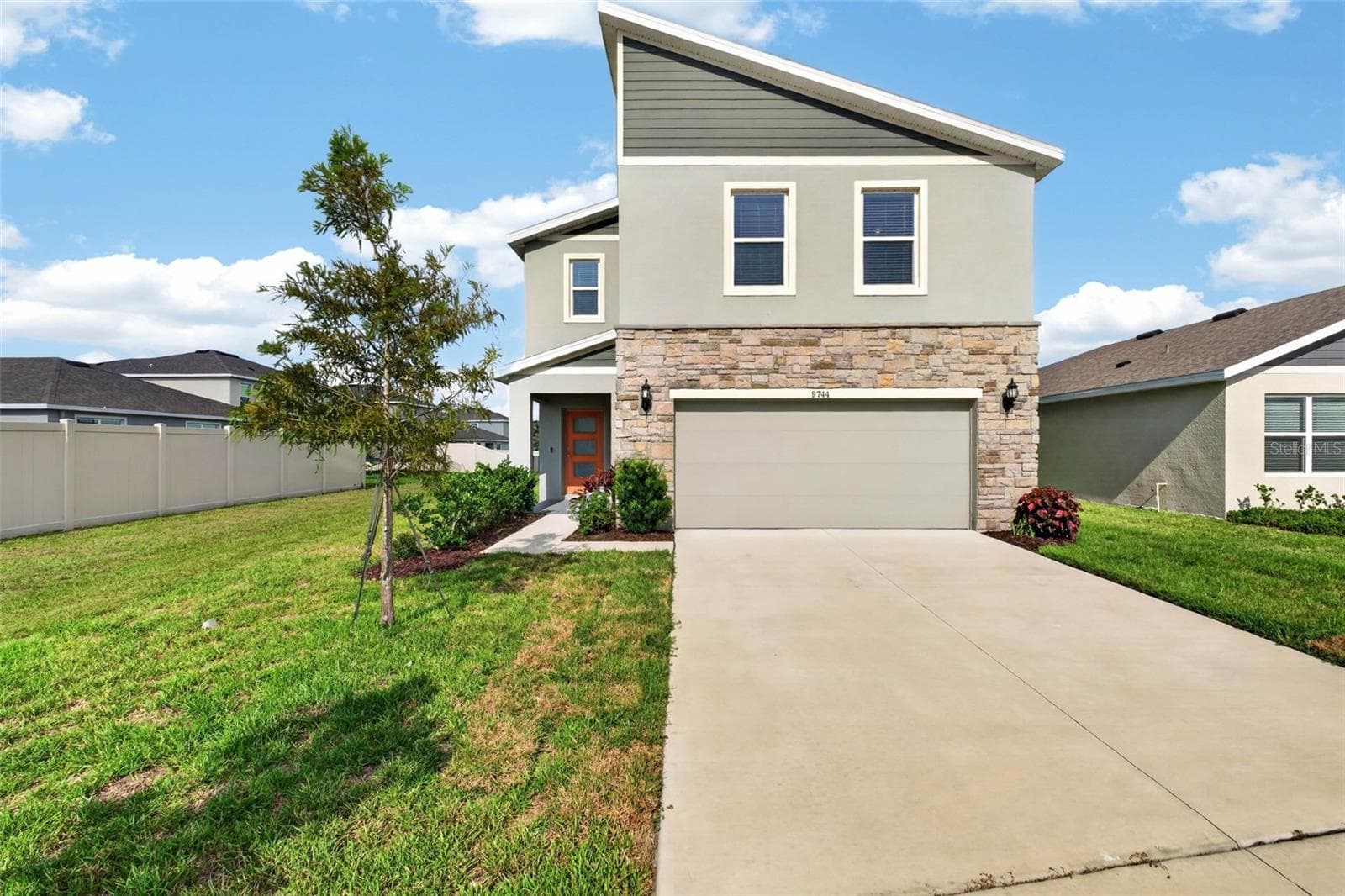 Single Family Residence at 9744 CRESCENT RAY DR, WESLEY CHAPEL, photo 4 of 76