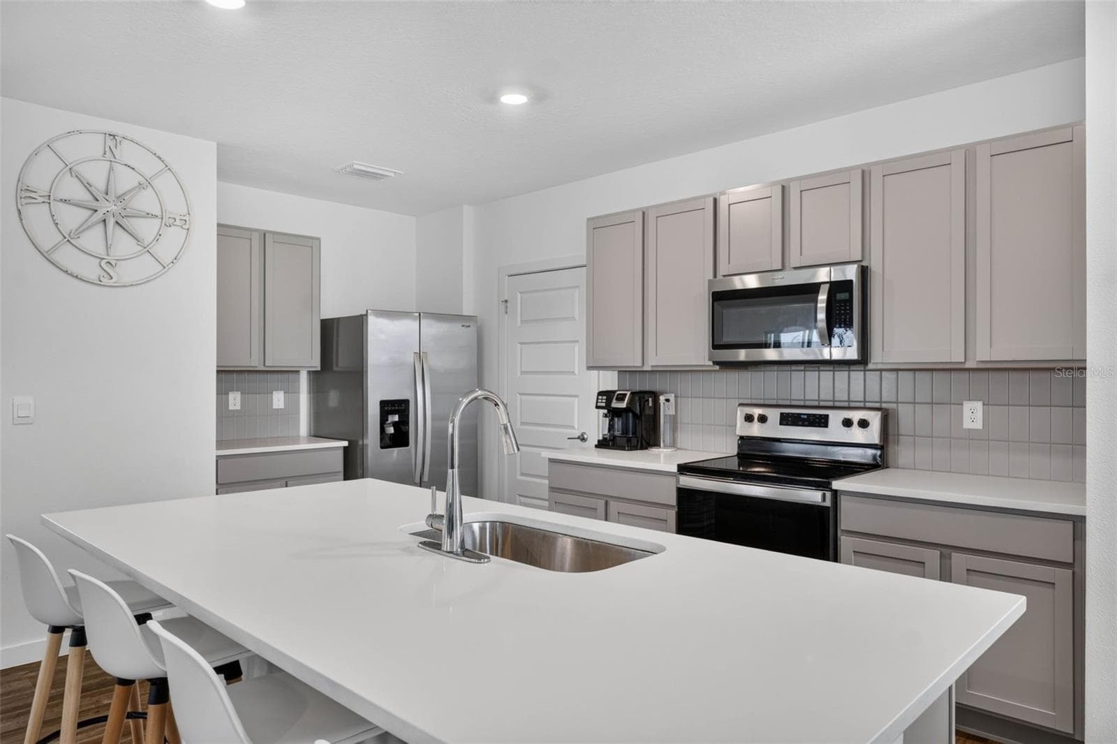 Single Family Residence at 9744 CRESCENT RAY DR, WESLEY CHAPEL, photo 11 of 76