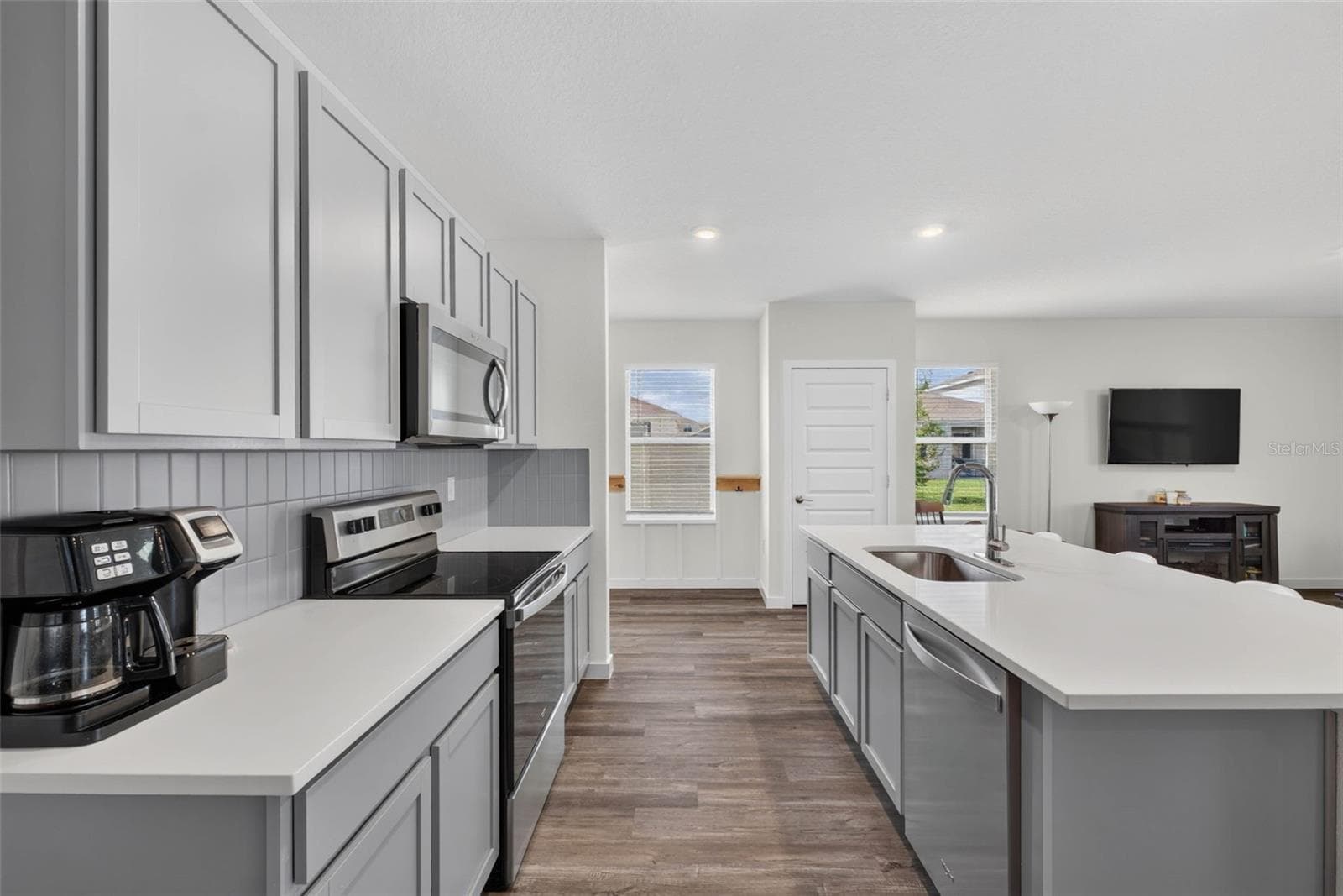 Single Family Residence at 9744 CRESCENT RAY DR, WESLEY CHAPEL, photo 13 of 76