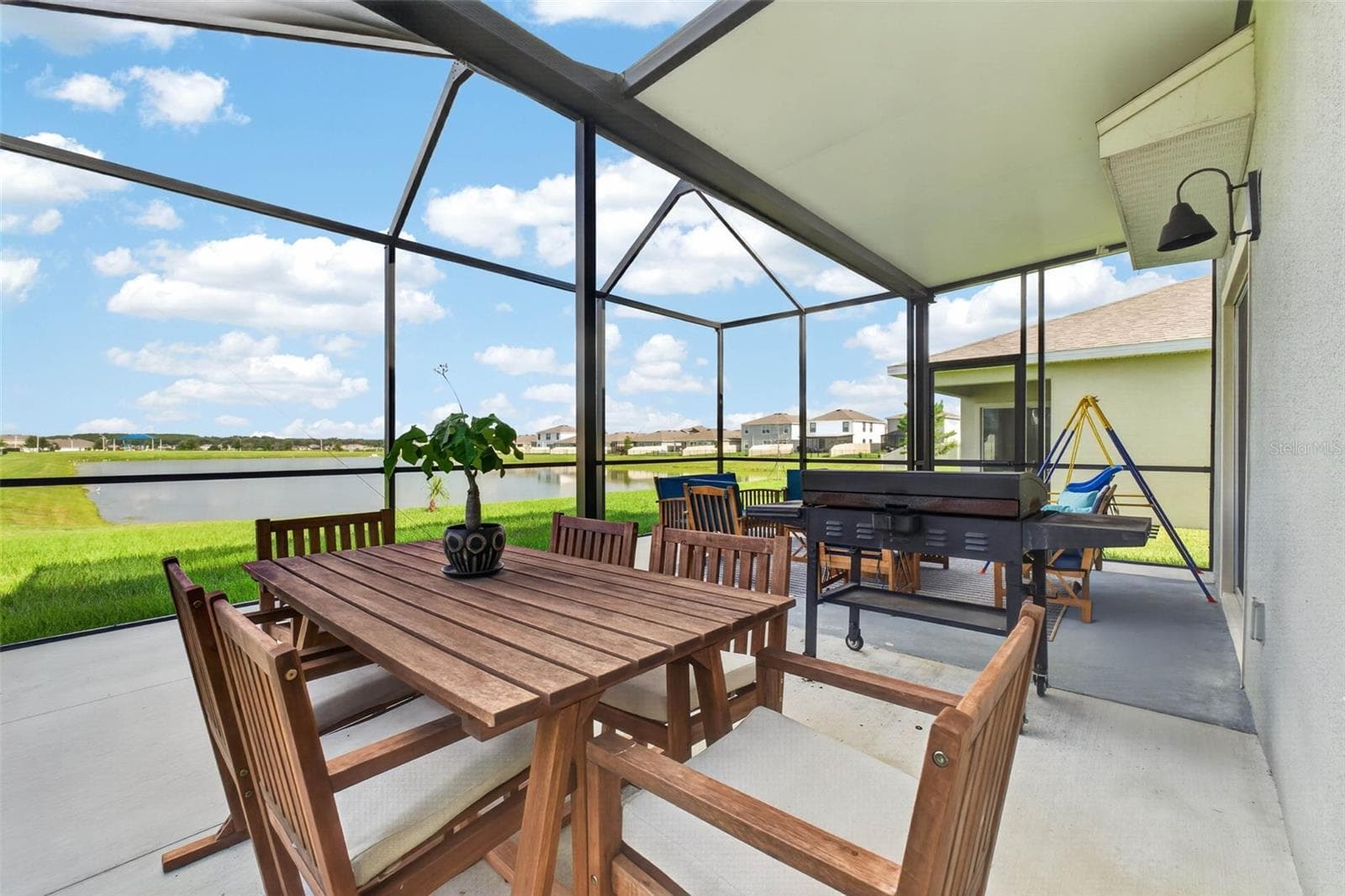 Single Family Residence at 9744 CRESCENT RAY DR, WESLEY CHAPEL, photo 50 of 76