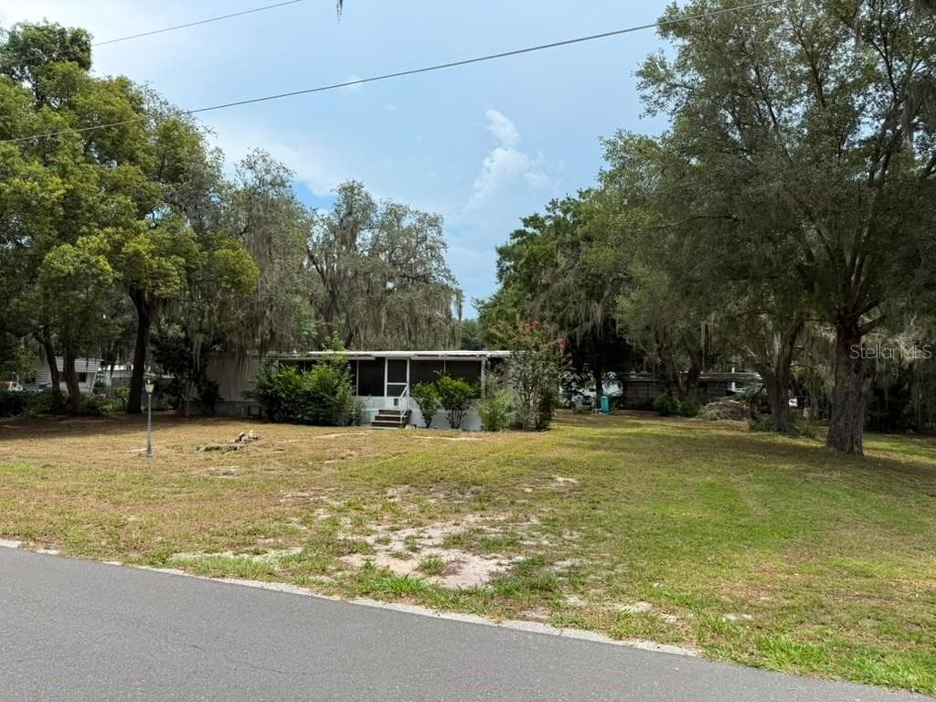 Mobile Home at 27416 WALNUT AVE, OKAHUMPKA, photo 4 of 45