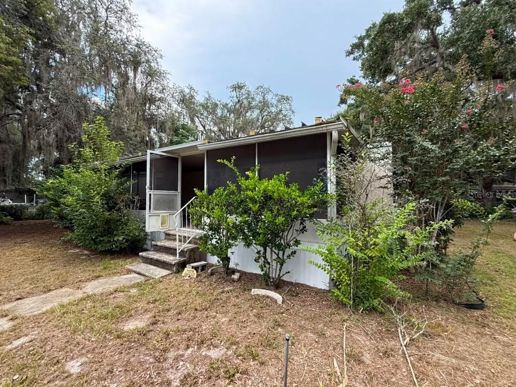 Mobile Home at 27416 WALNUT AVE, OKAHUMPKA, photo 5 of 45