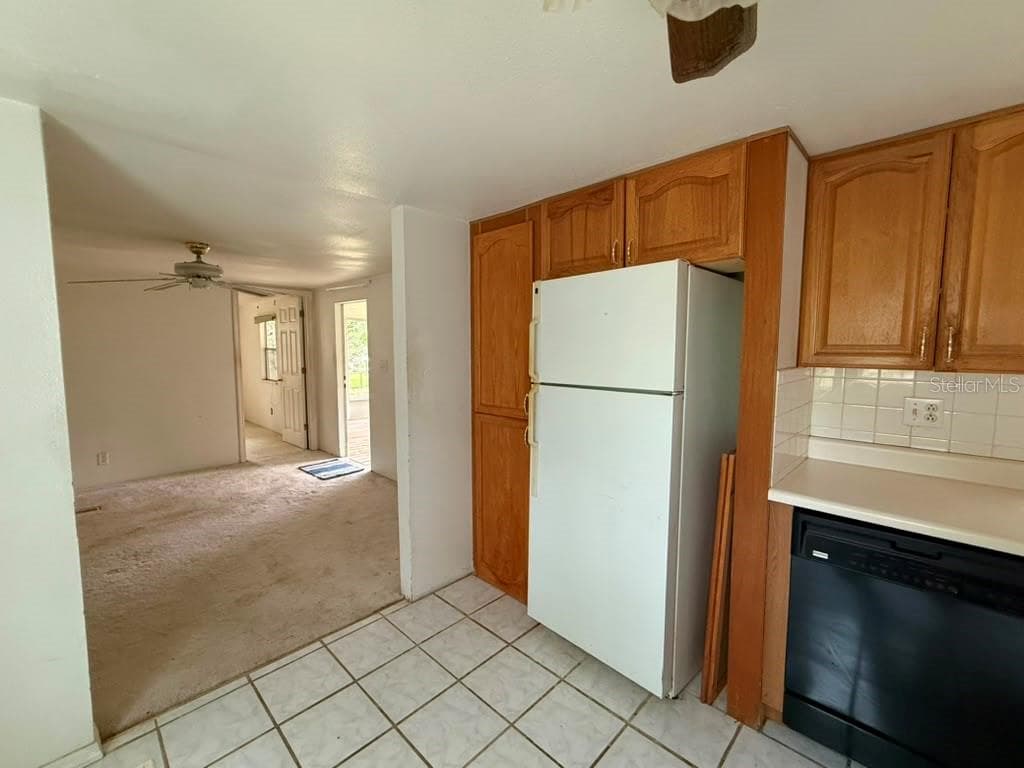 Mobile Home at 27416 WALNUT AVE, OKAHUMPKA, photo 11 of 45