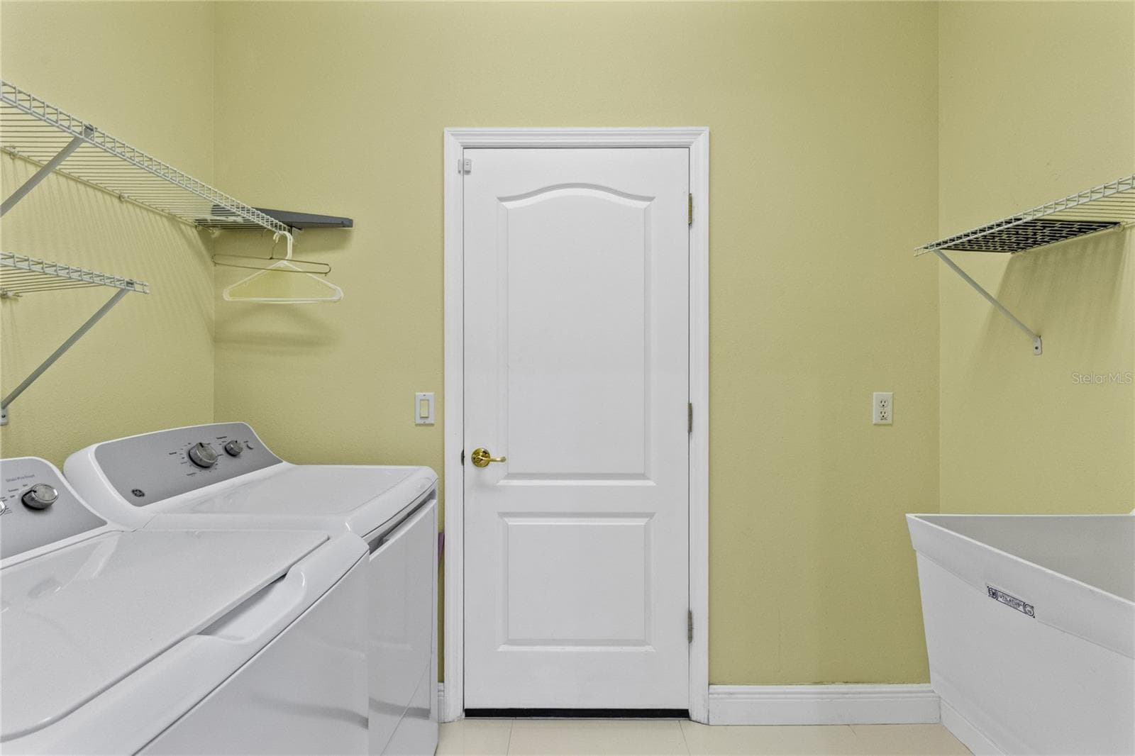 Single Family Residence at 856 TIMBER ISLE DR, ORLANDO, photo 23 of 35
