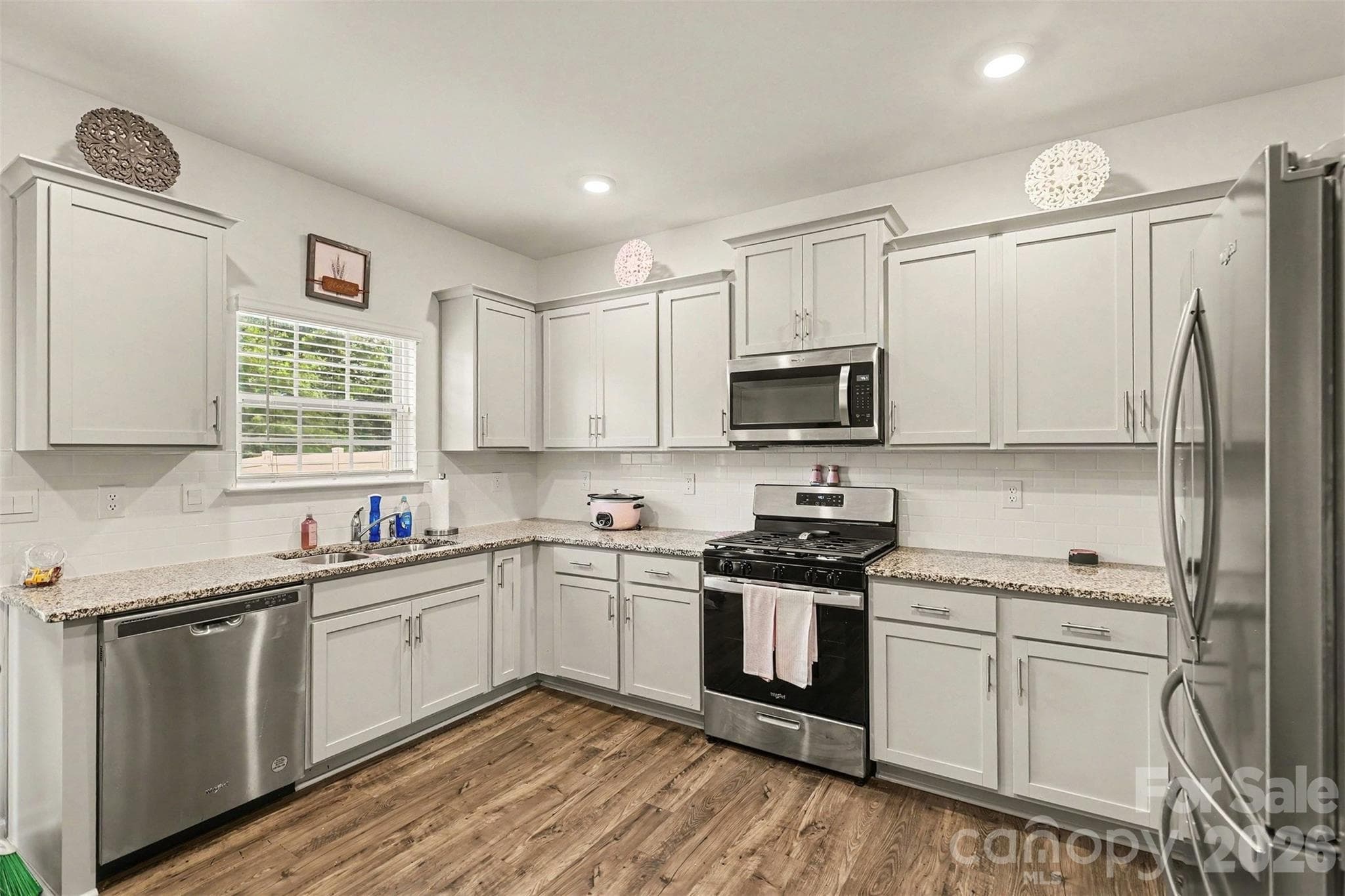 Single Family Residence at 7573 Stonehouse Drive, Gastonia, photo 9 of 21