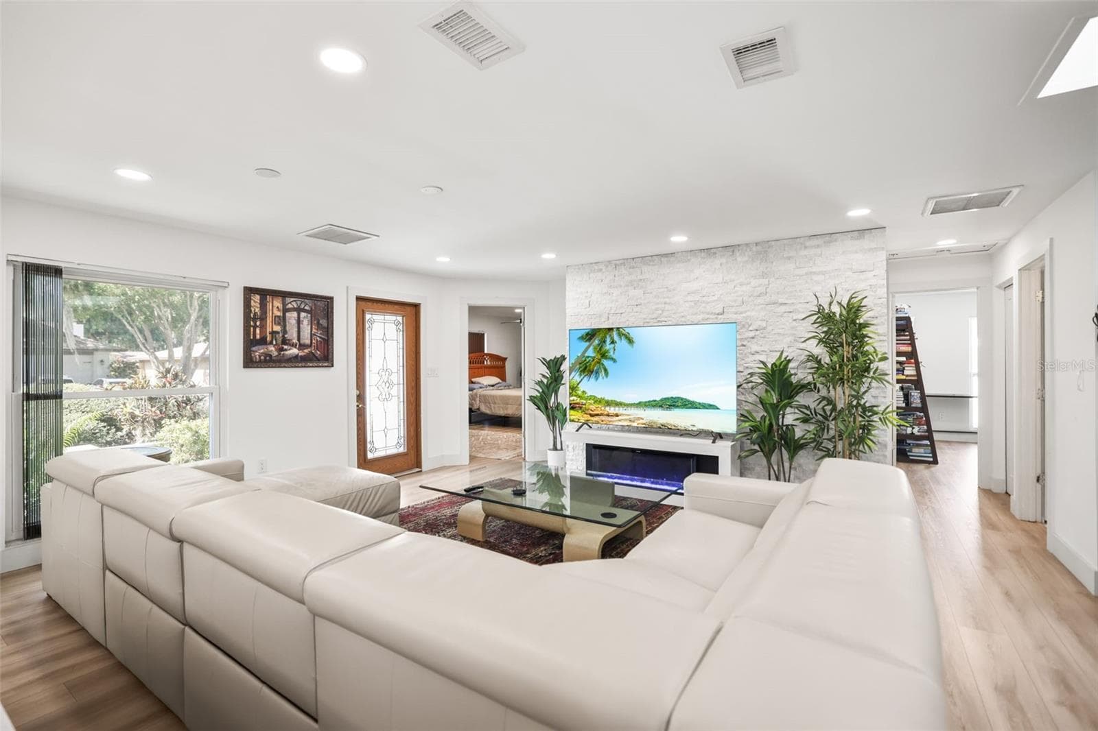 Single Family Residence at 1981 CASTILLE DR, DUNEDIN, photo 17 of 51