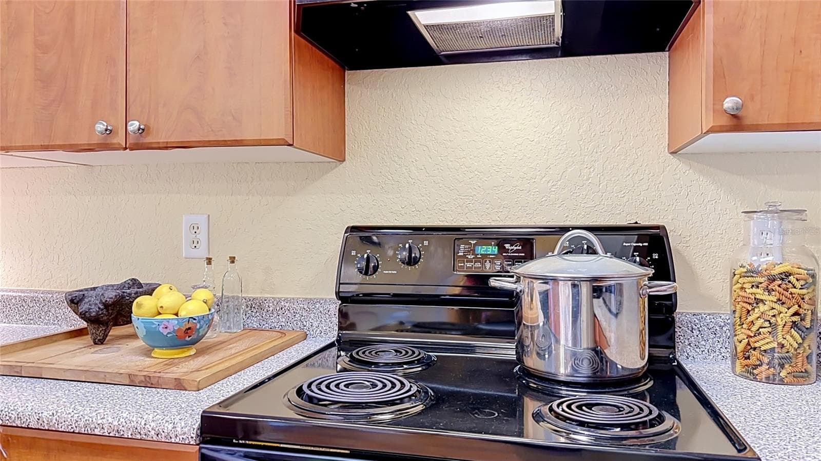 Condominium at 202 E SOUTH ST #4040, ORLANDO, photo 5 of 35