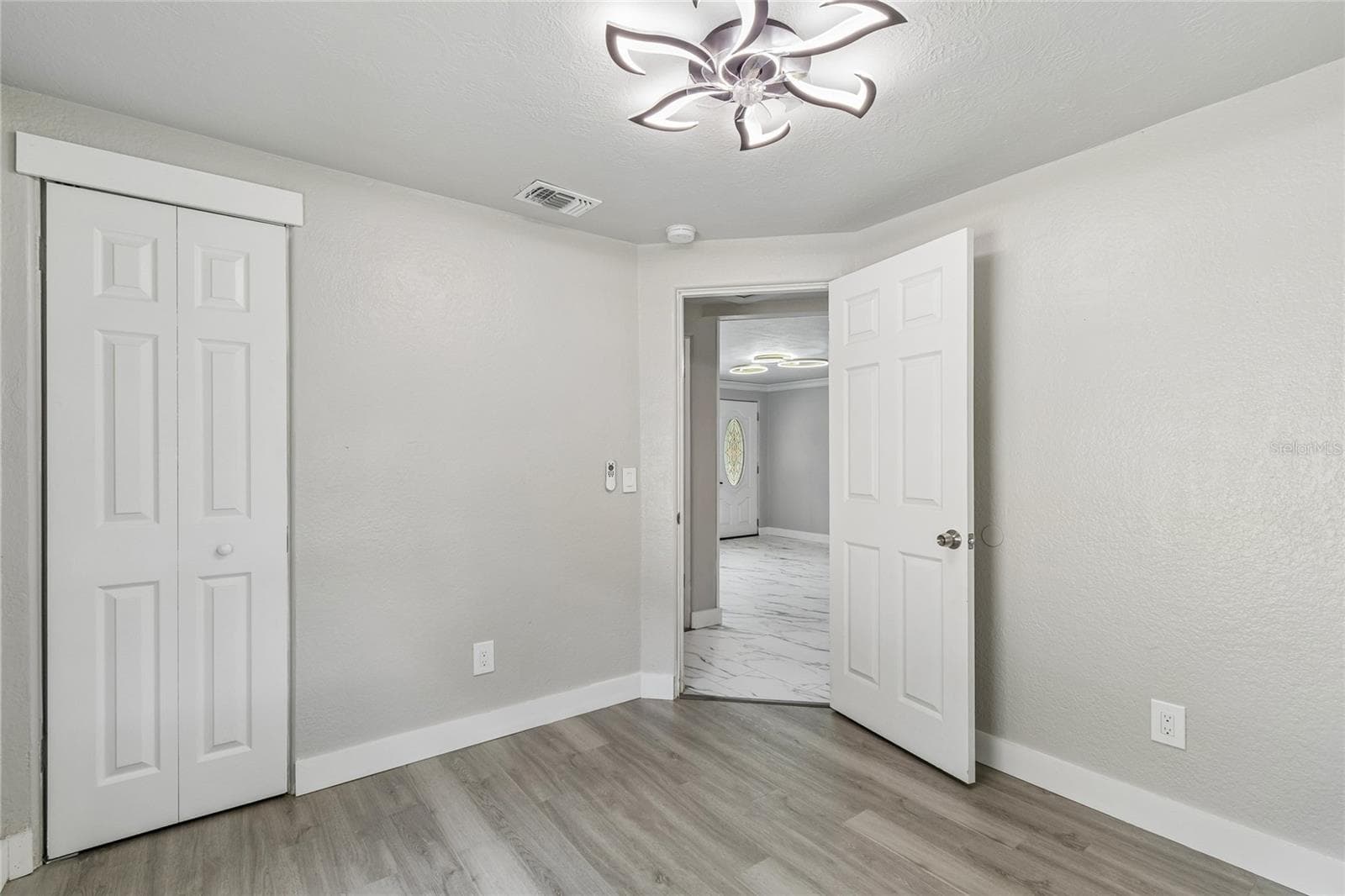 Single Family Residence at 1614 E MAPLE AVE, TAMPA, photo 21 of 64