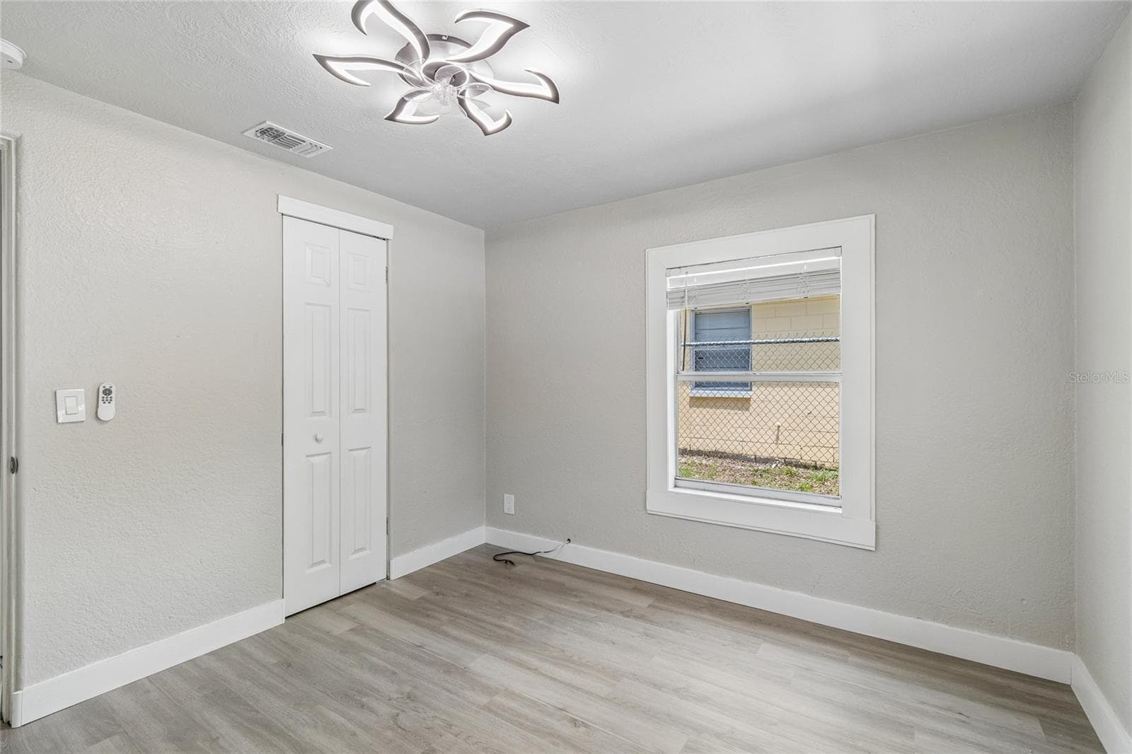 Single Family Residence at 1614 E MAPLE AVE, TAMPA, photo 24 of 64