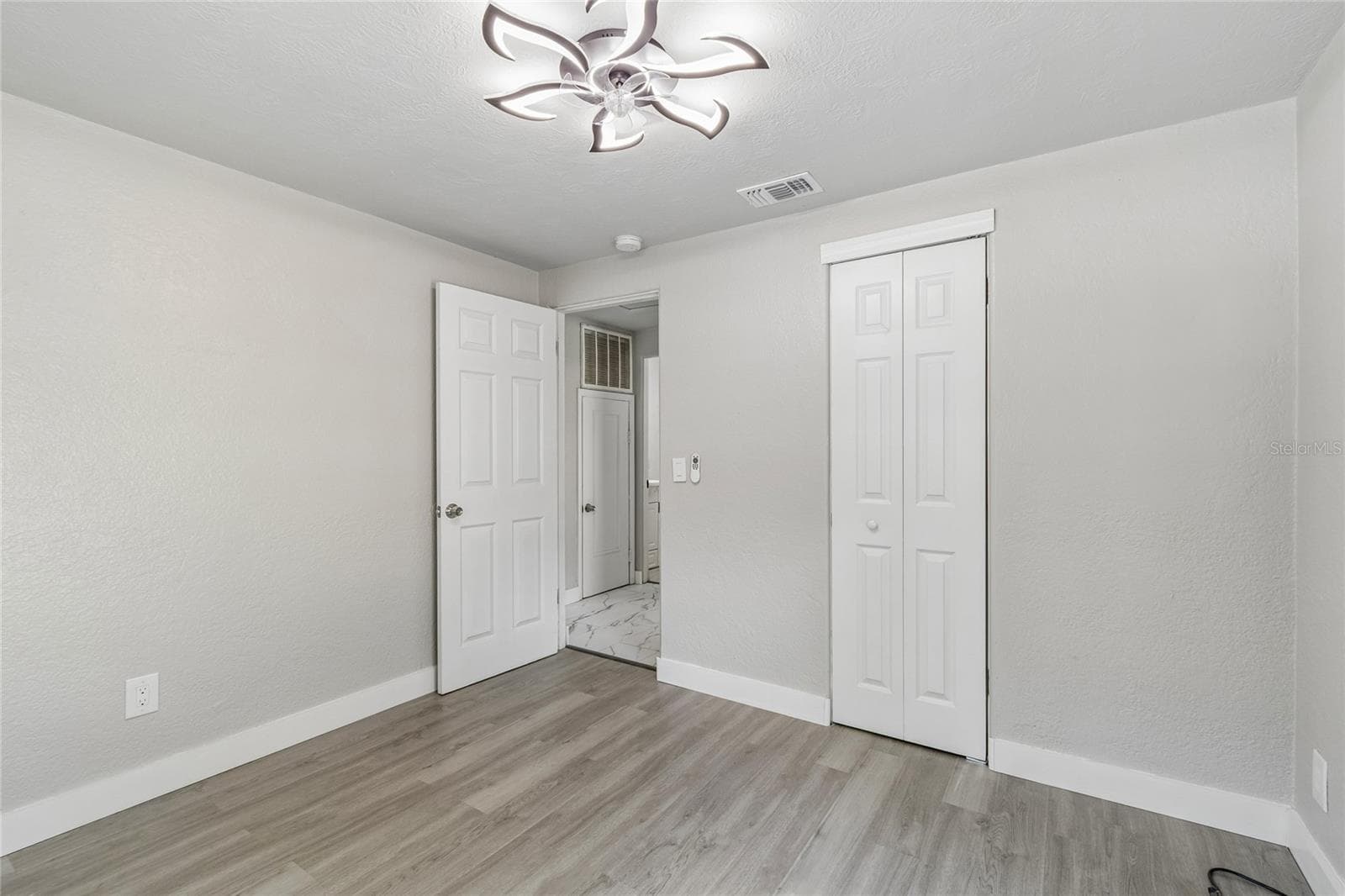 Single Family Residence at 1614 E MAPLE AVE, TAMPA, photo 25 of 64