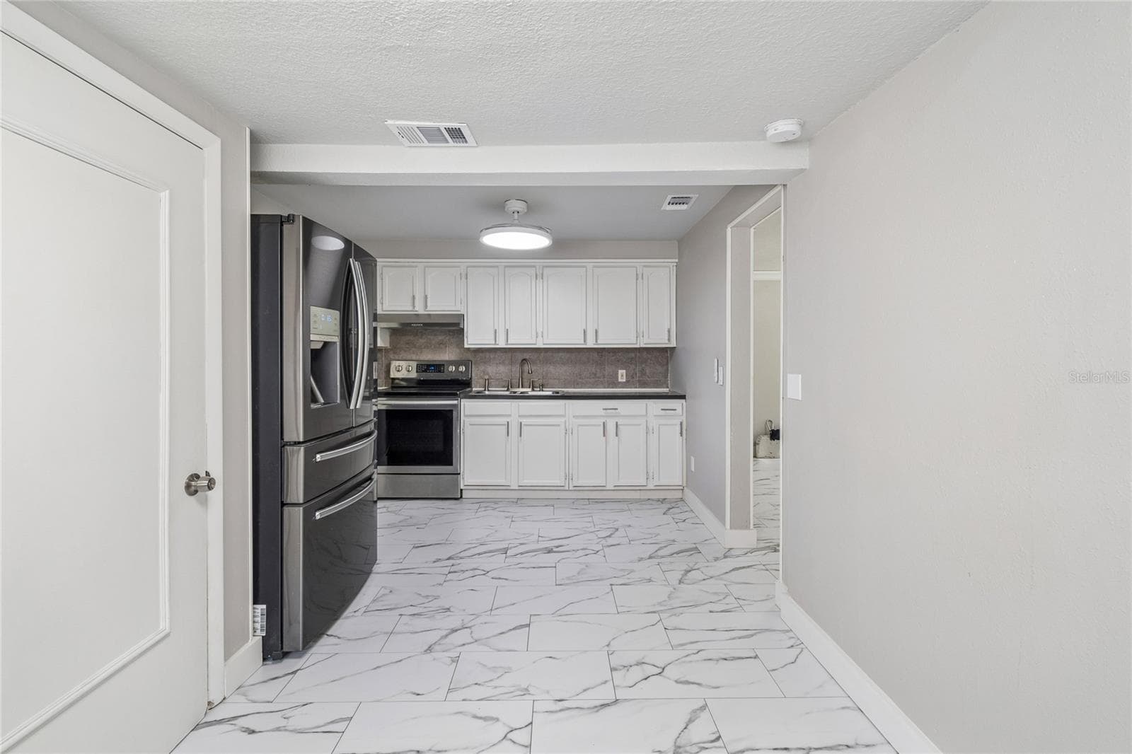 Single Family Residence at 1614 E MAPLE AVE, TAMPA, photo 33 of 64