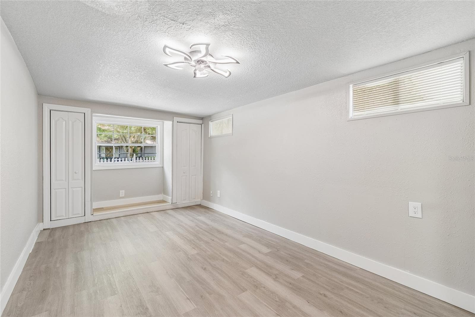 Single Family Residence at 1614 E MAPLE AVE, TAMPA, photo 36 of 64