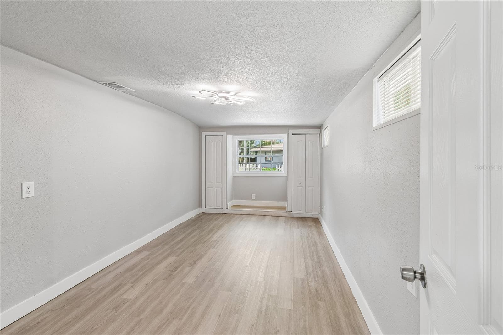 Single Family Residence at 1614 E MAPLE AVE, TAMPA, photo 37 of 64