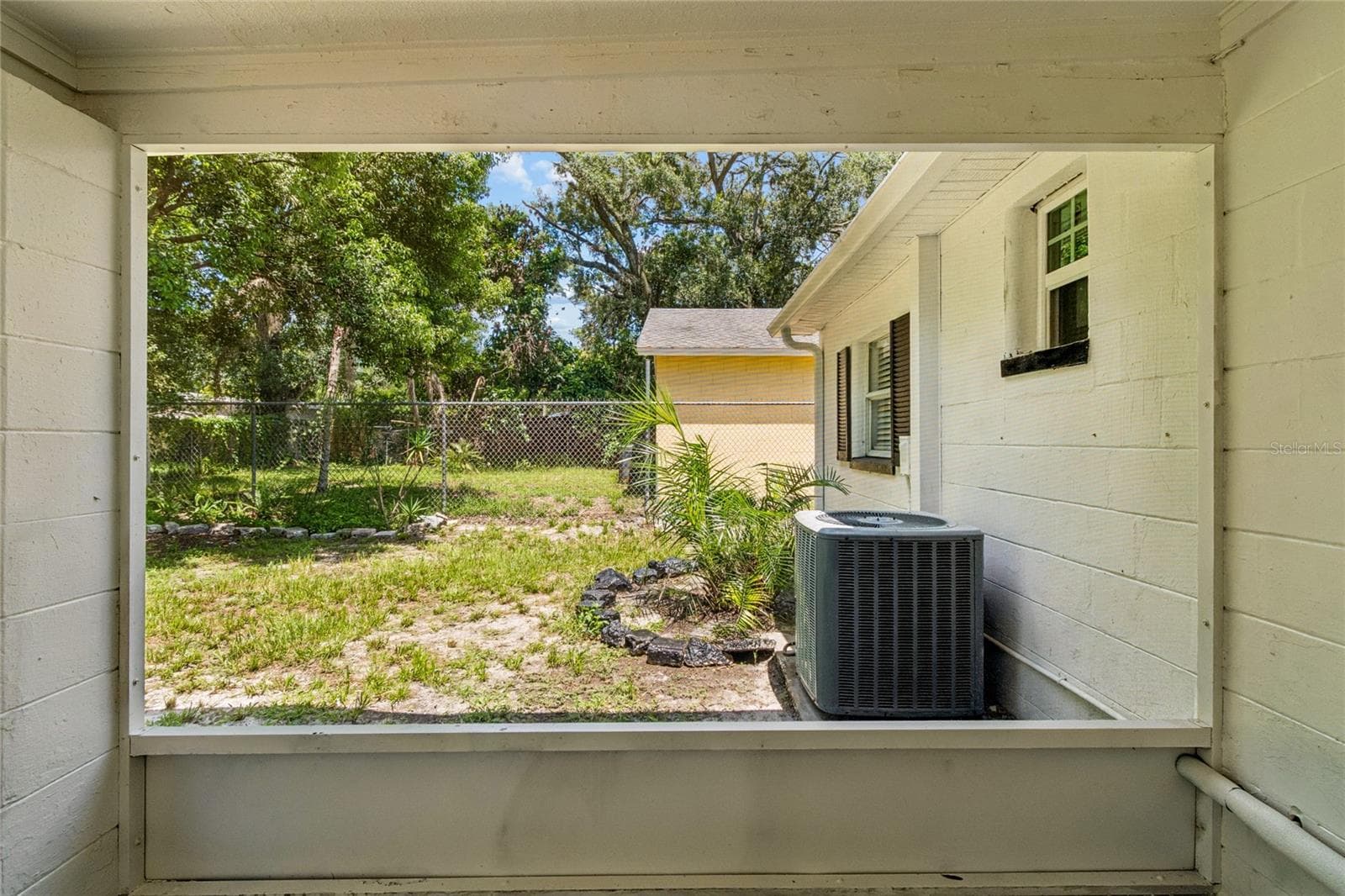 Single Family Residence at 1614 E MAPLE AVE, TAMPA, photo 48 of 64