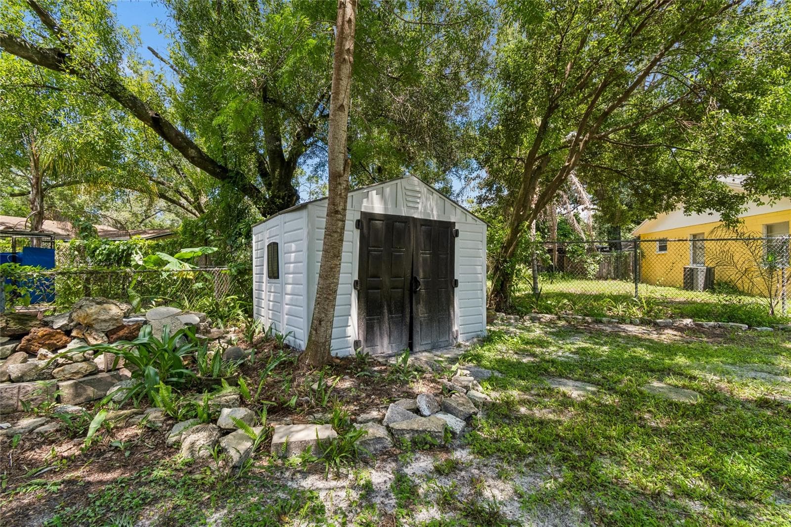Single Family Residence at 1614 E MAPLE AVE, TAMPA, photo 51 of 64