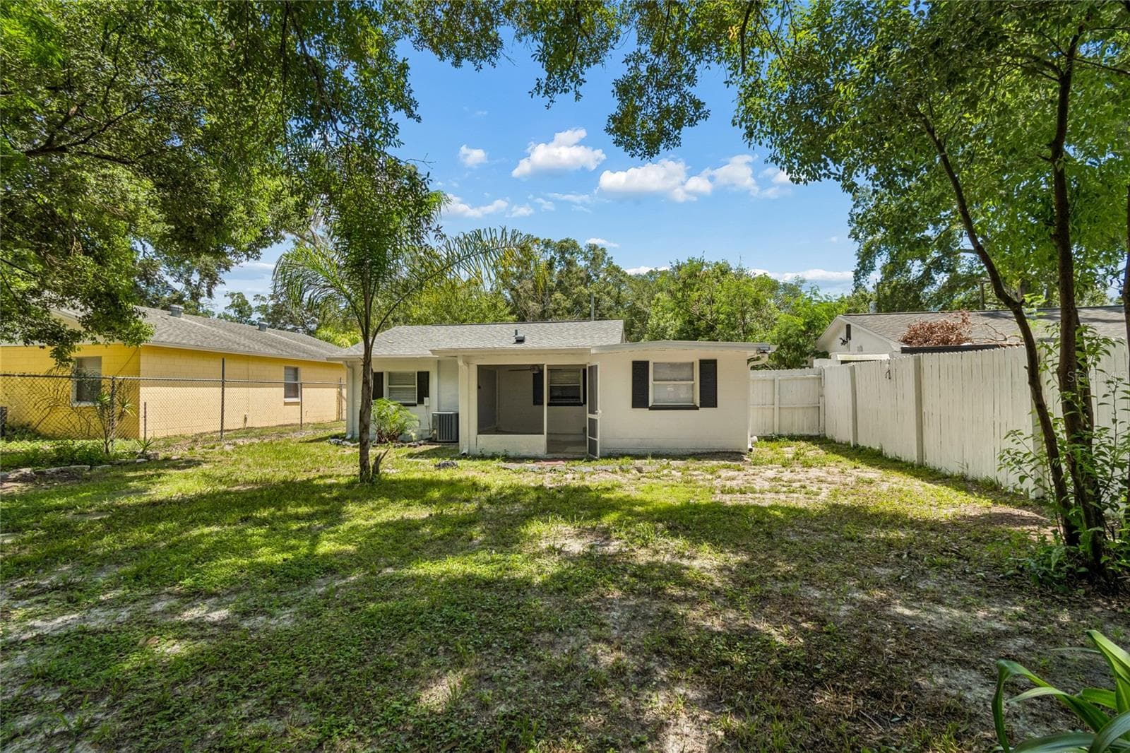 Single Family Residence at 1614 E MAPLE AVE, TAMPA, photo 57 of 64