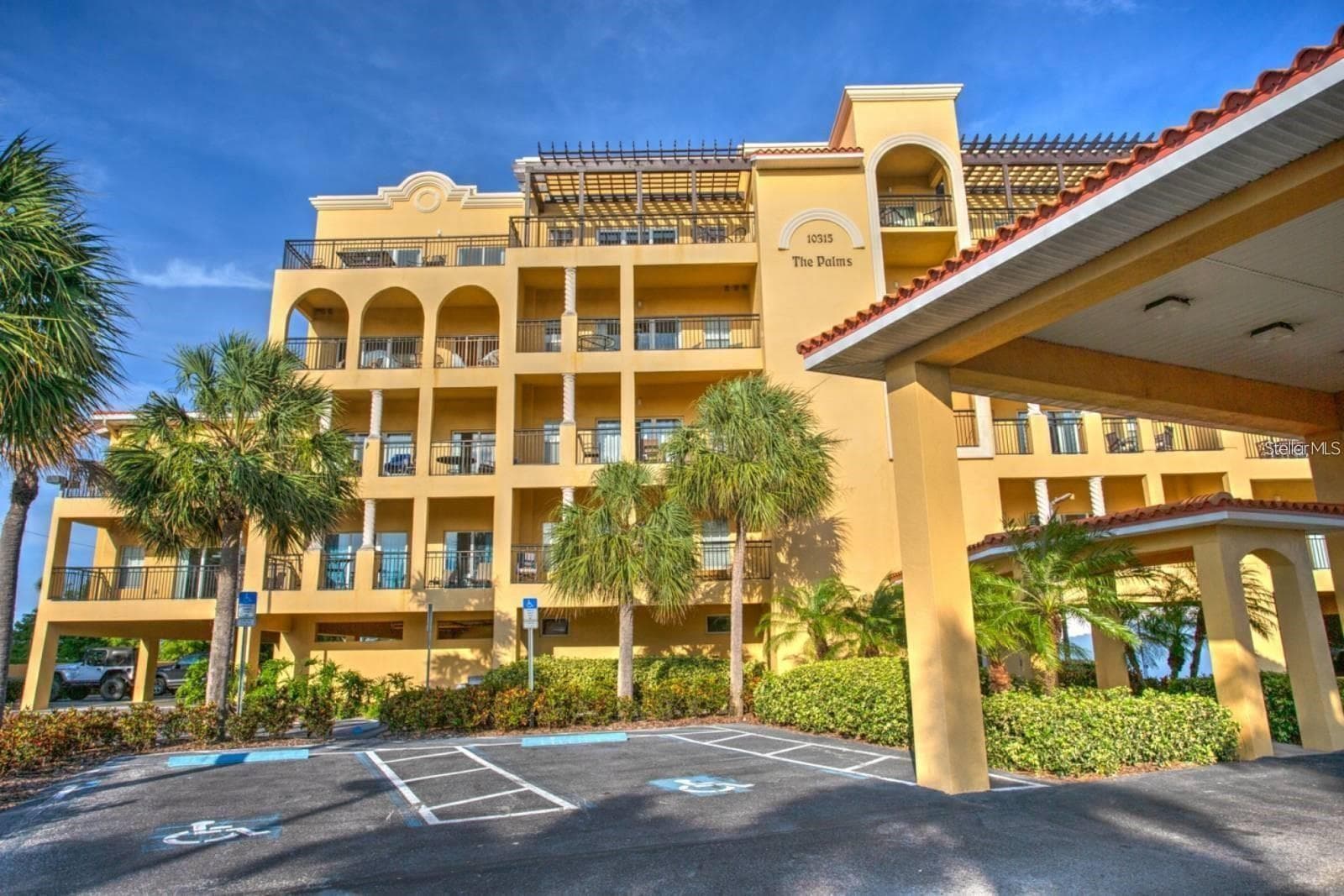 Best on the Island - 10315 GULF BLVD #409, TREASURE ISLAND