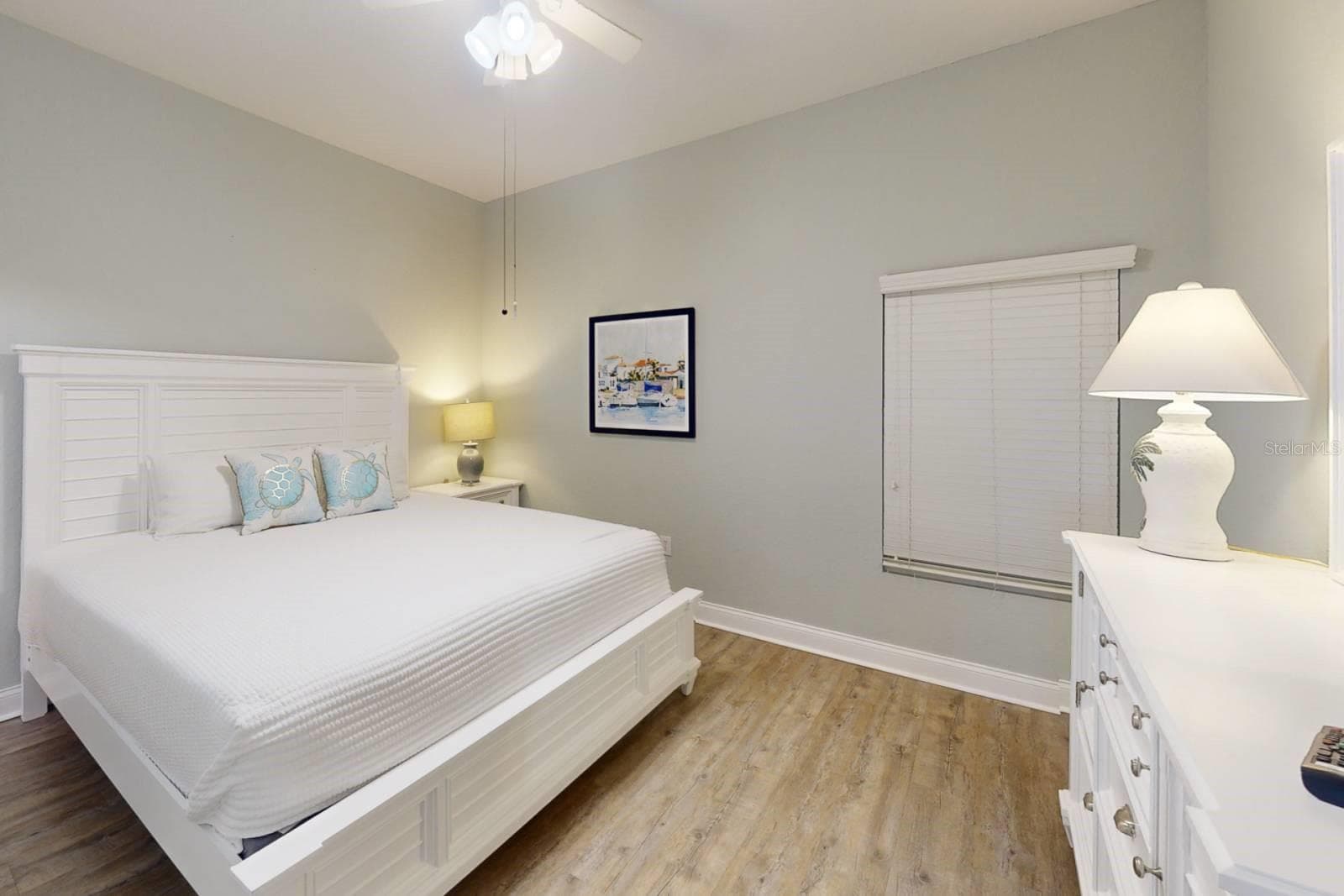 Condo - Hotel at 10315 GULF BLVD #409, TREASURE ISLAND, photo 16 of 36