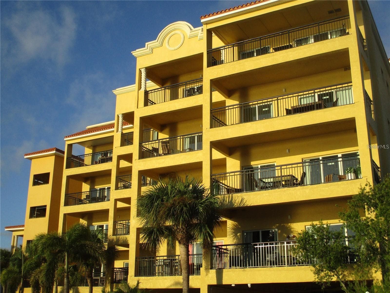 NEW ROOF. ALL PAID FOR!!!!! - 10315 GULF BLVD #409, TREASURE ISLAND