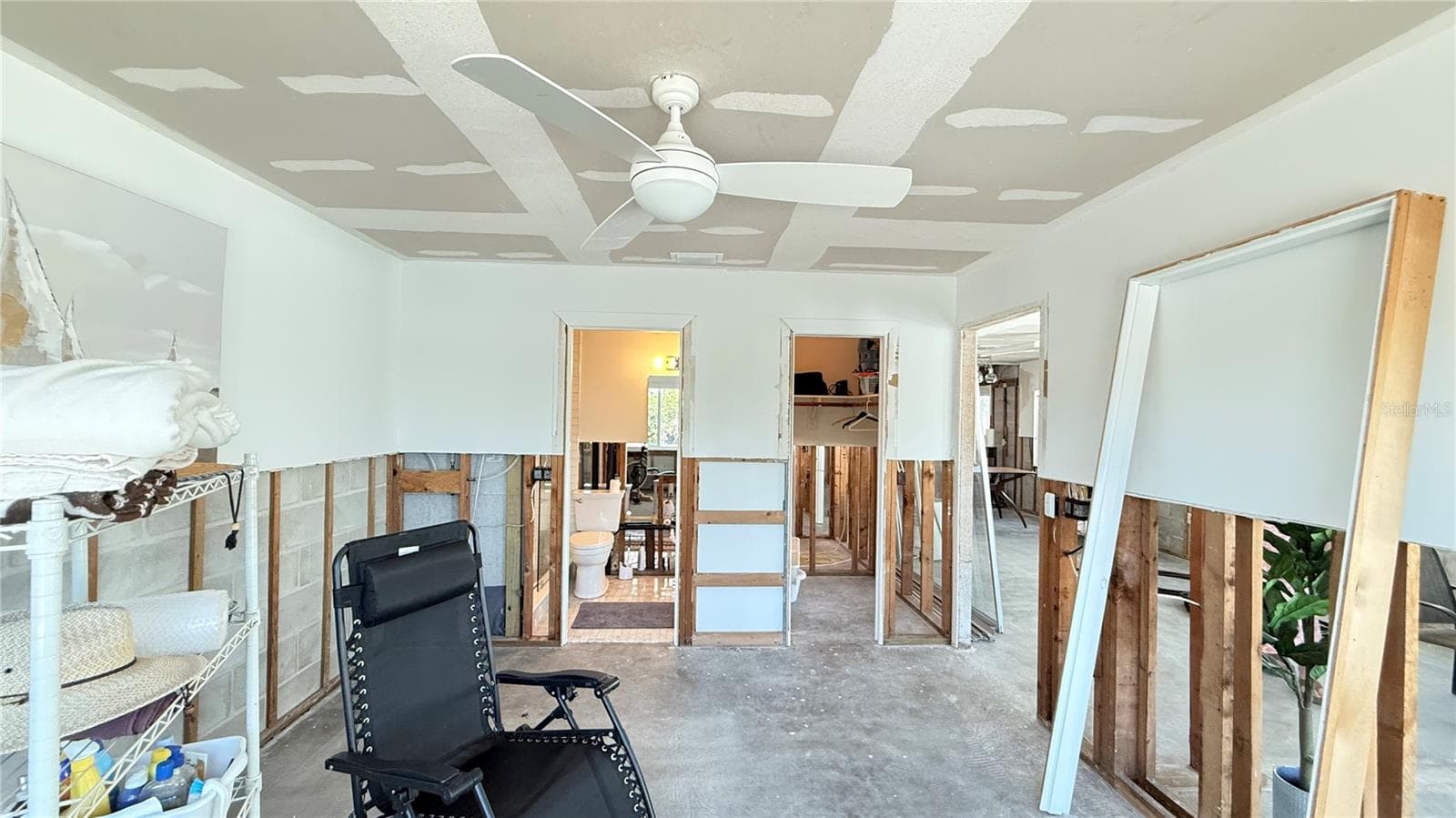 Canal side bedroom with ensuite bathroom and walk in closet - 420 63RD ST #420A, HOLMES BEACH