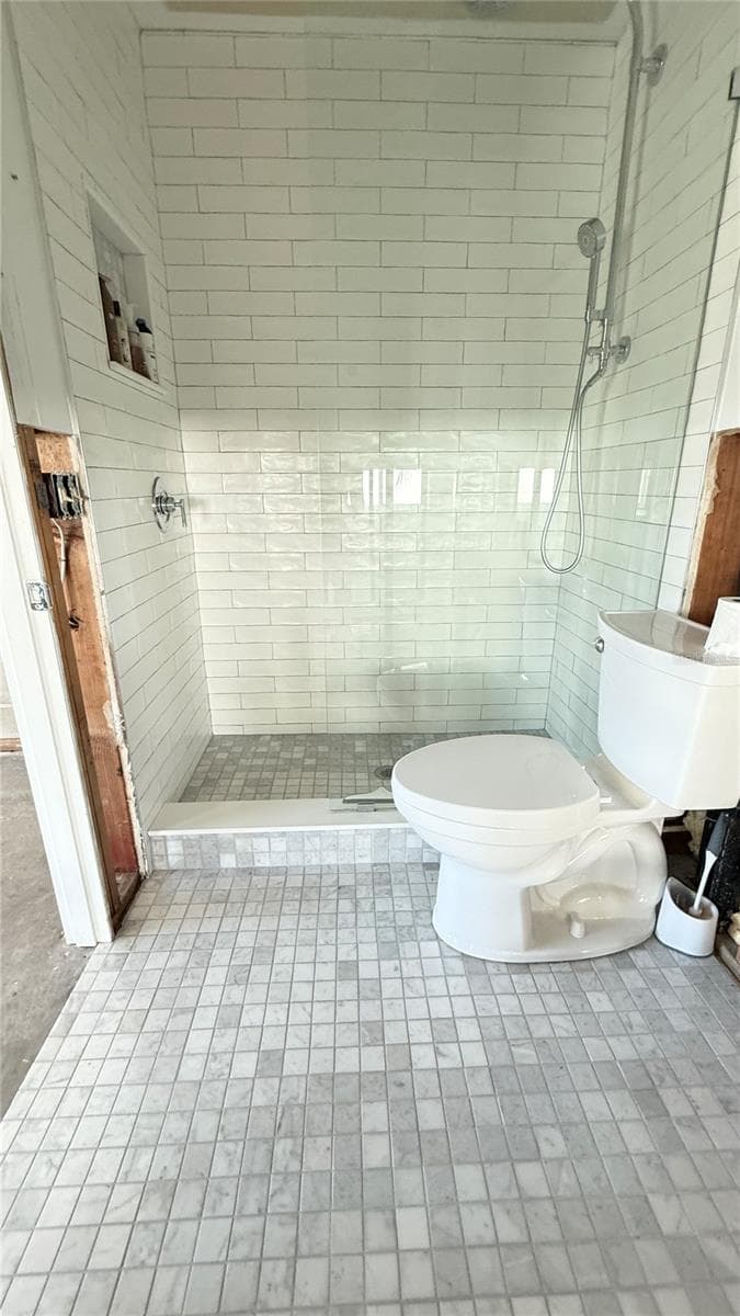 Canal side bathroom - 420 63RD ST #420A, HOLMES BEACH