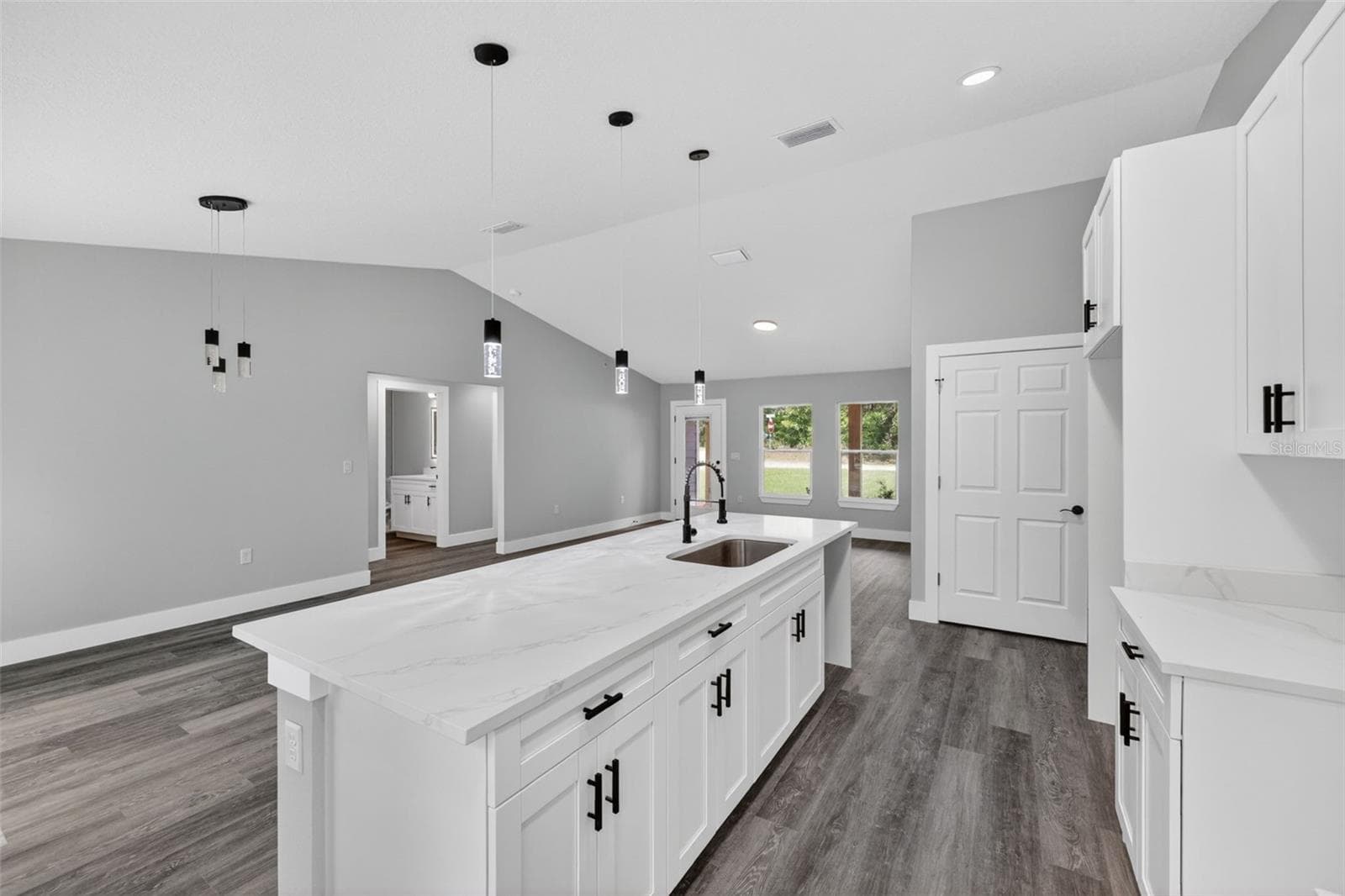 Single Family Residence at 13932 SW 104TH LN, DUNNELLON, photo 13 of 33
