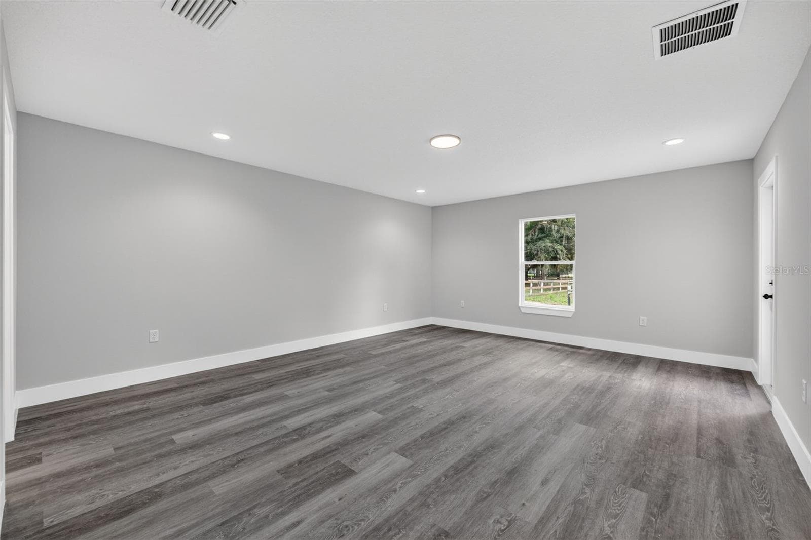 Single Family Residence at 13932 SW 104TH LN, DUNNELLON, photo 17 of 33