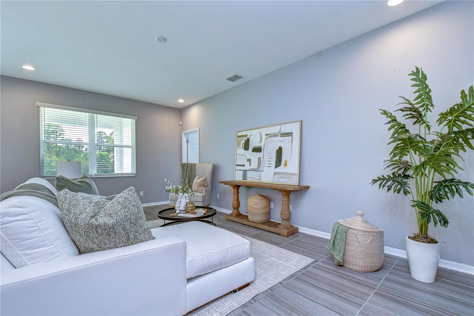 Single Family Residence at 1621 LEAF FLOWER LN, LUTZ, photo 20 of 78