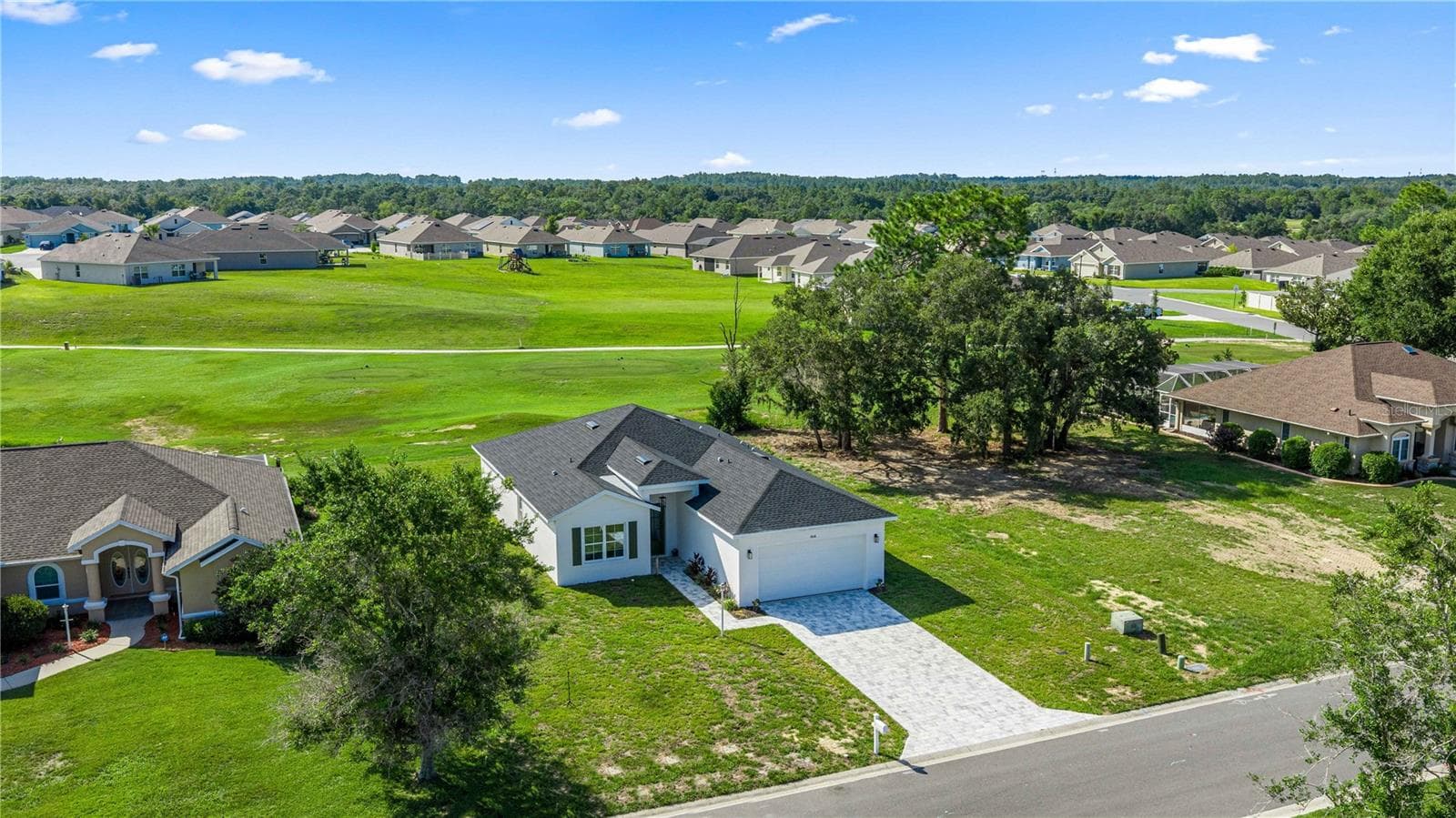 4816 N CRESTLINE DR