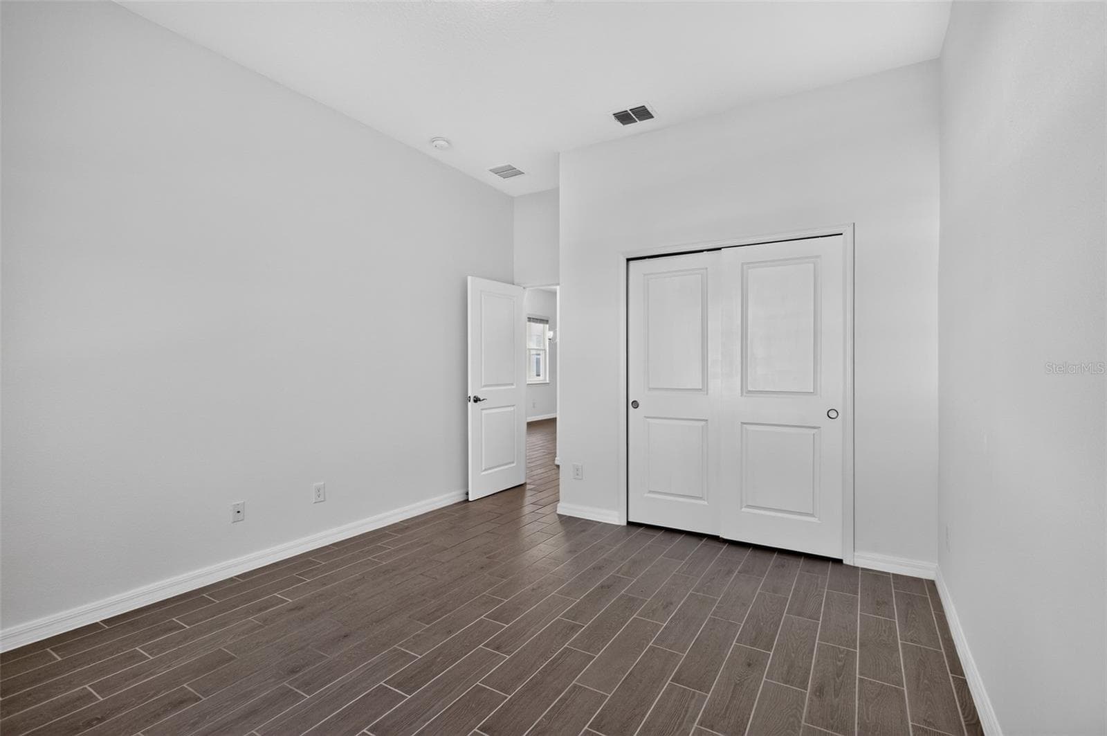 Single Family Residence at 762 MIDDLETON ST, DEBARY, photo 25 of 47