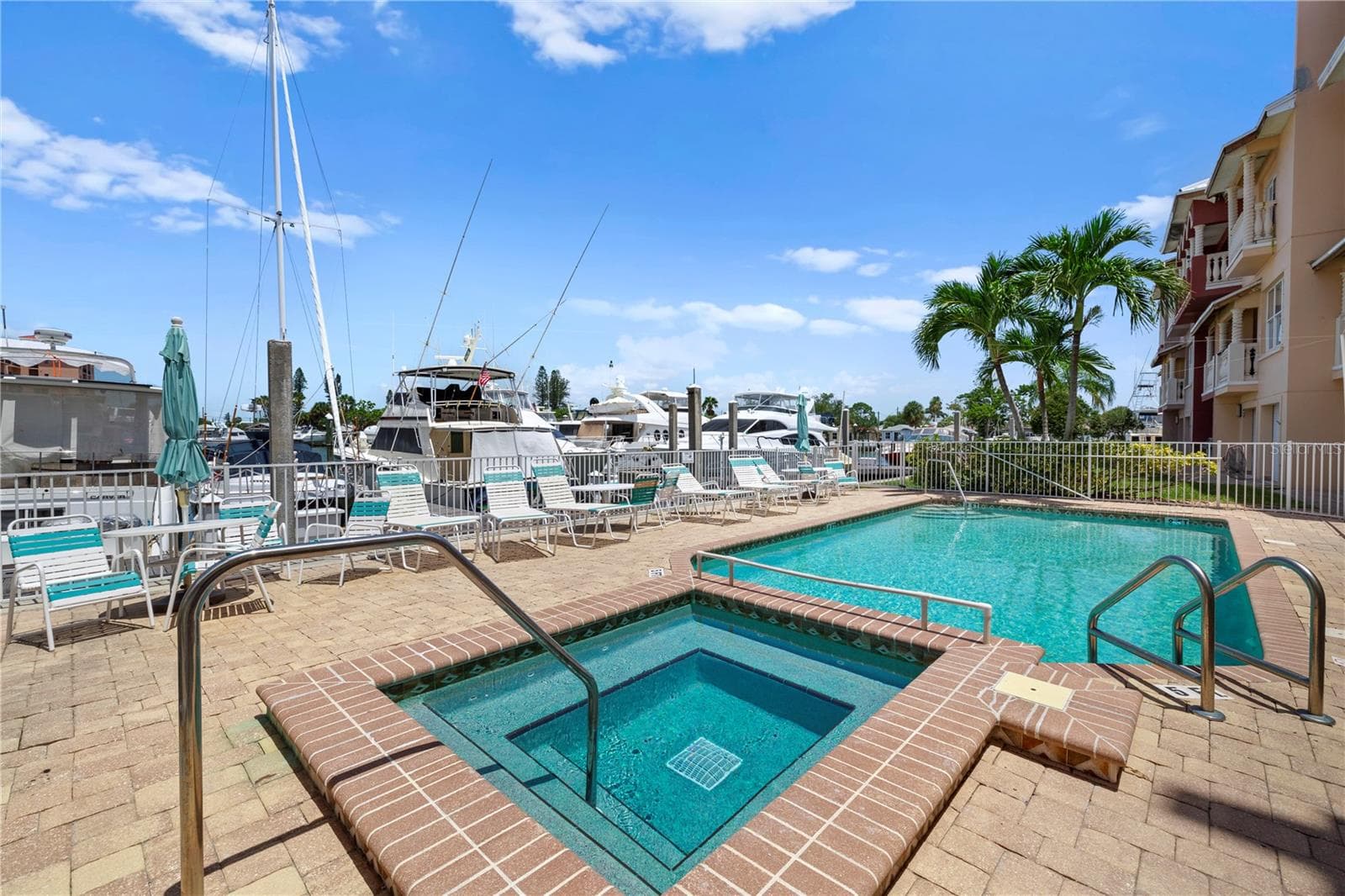 Pool / Spa - 116 131ST AVE E #F, MADEIRA BEACH
