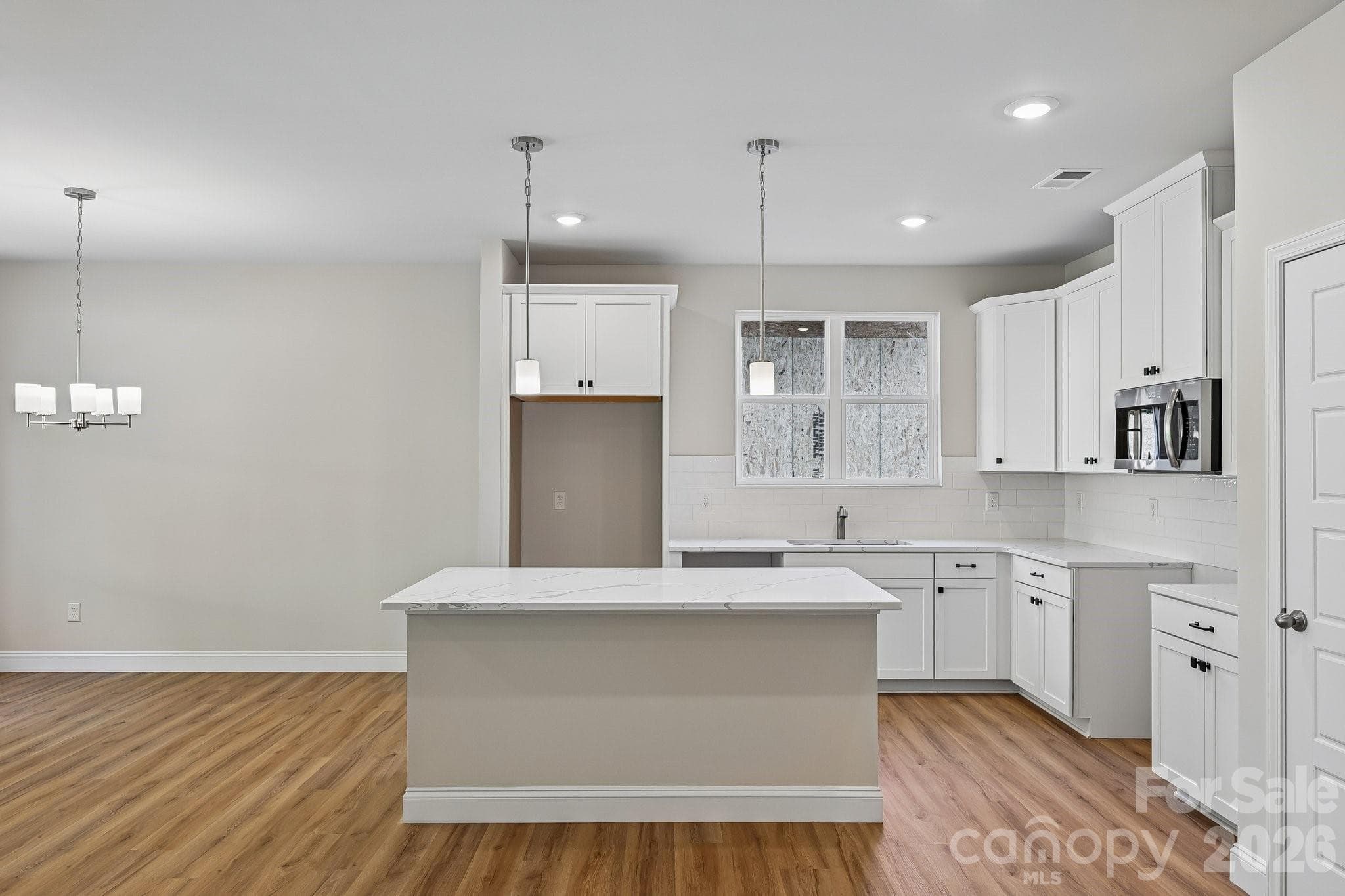 Single Family Residence at 534 Tates Trail, Gastonia, photo 19 of 27