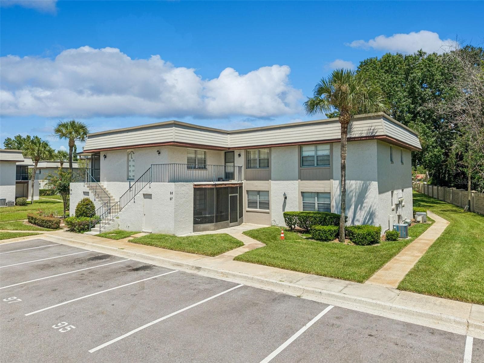 Condominium at 93 WINDTREE LN #102, WINTER GARDEN, photo 3 of 45