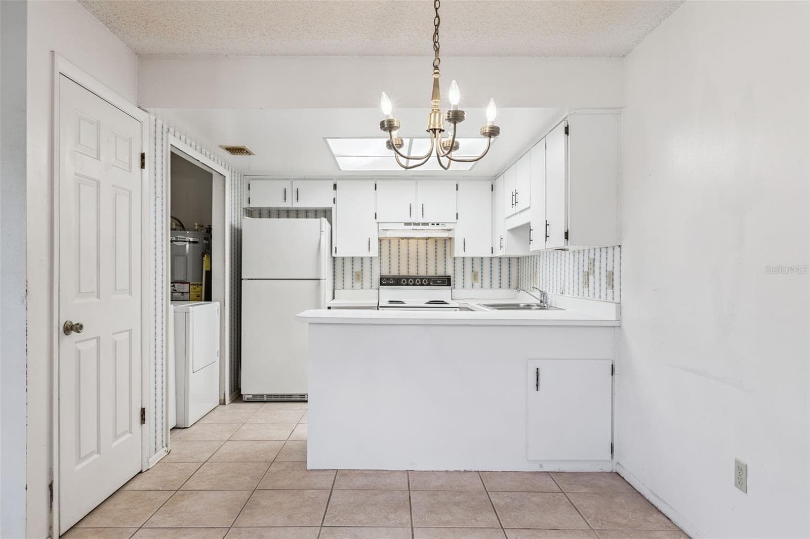 Condominium at 93 WINDTREE LN #102, WINTER GARDEN, photo 8 of 45