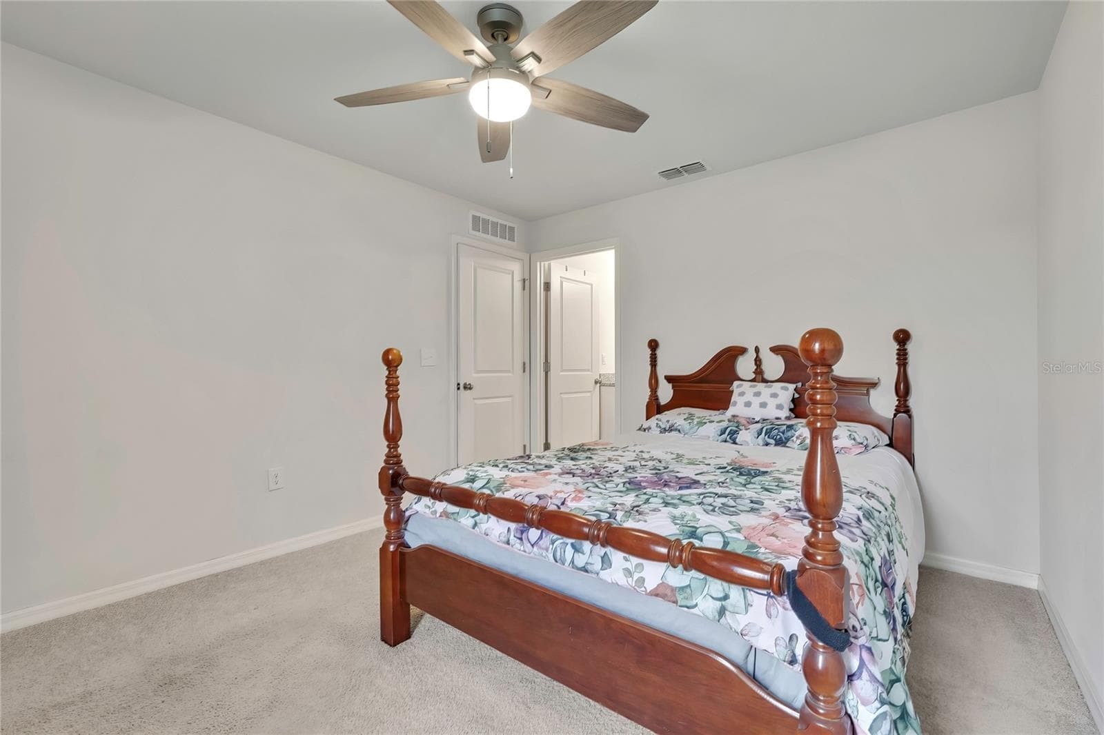 Single Family Residence at 13134 OSPREY AVE, WEEKI WACHEE, photo 6 of 24