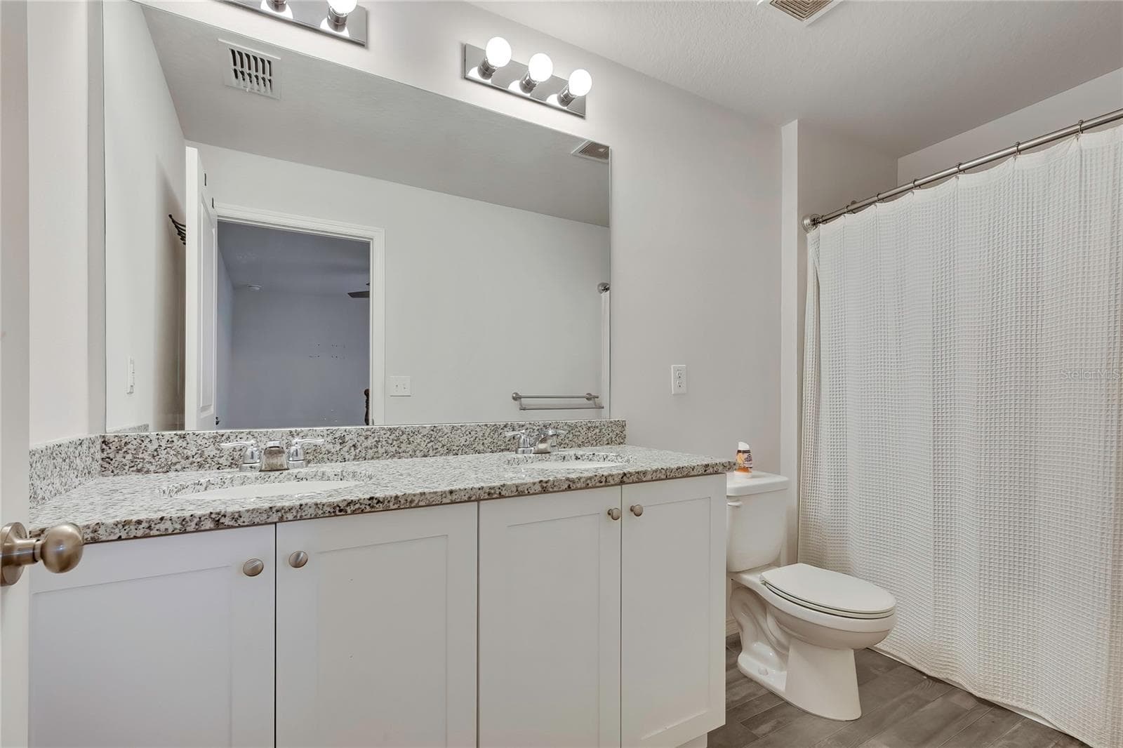 Single Family Residence at 13134 OSPREY AVE, WEEKI WACHEE, photo 7 of 24