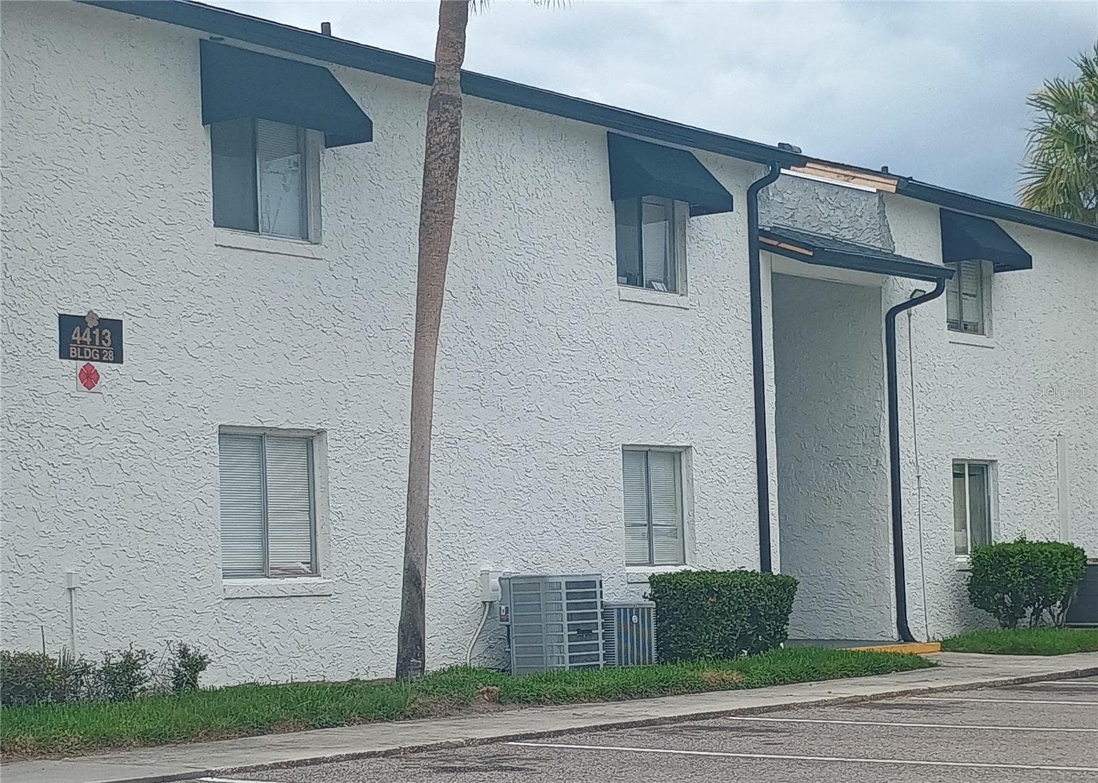 4413 S SEMORAN BLVD #6