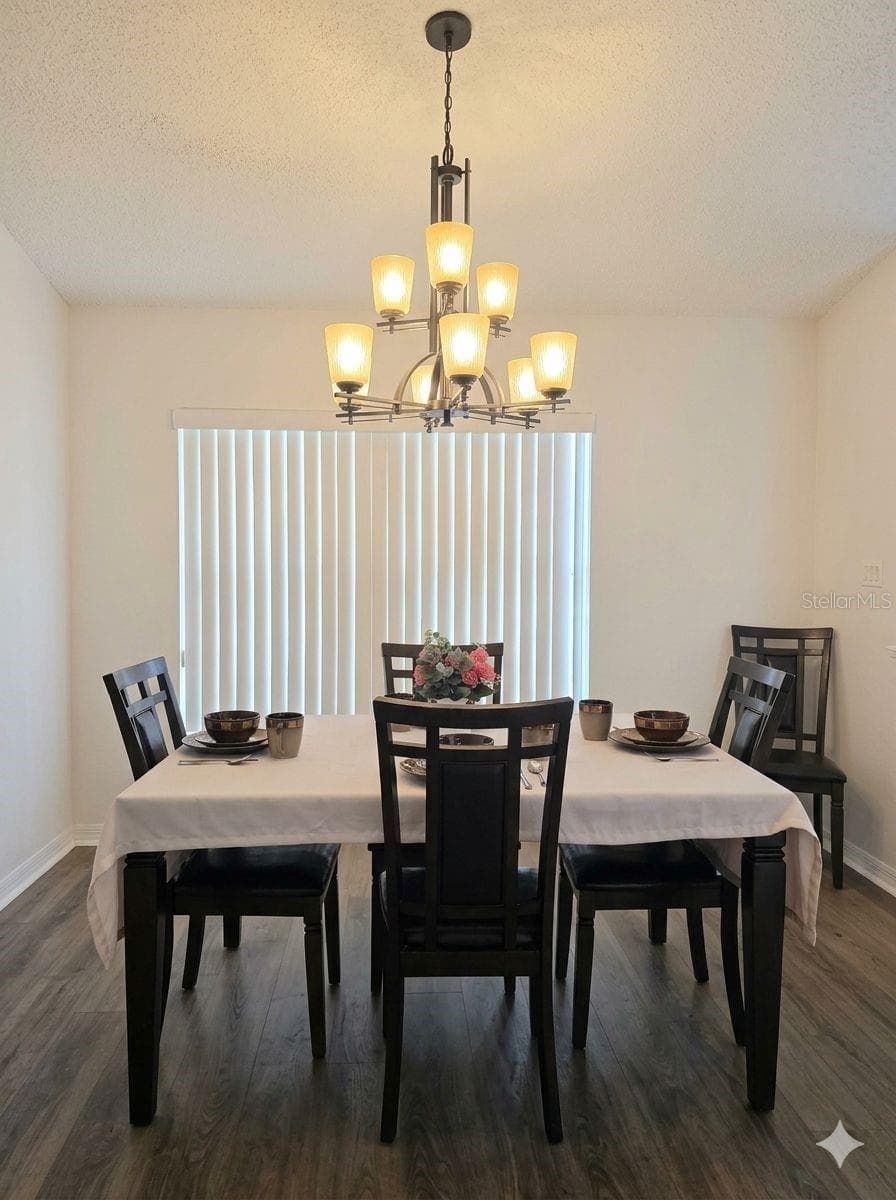 Single Family Residence at 25073 RIVERWALK DR, LEESBURG, photo 5 of 44