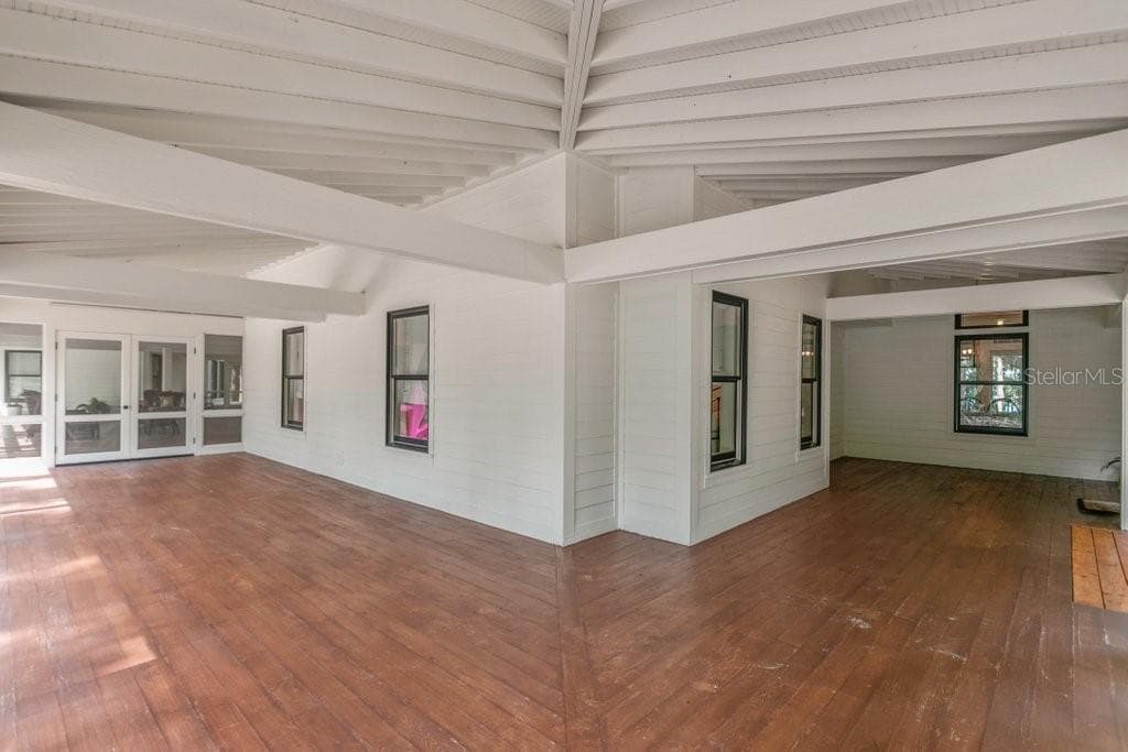 Single Family Residence at WIGGINS, SAN MATEO, photo 5 of 87
