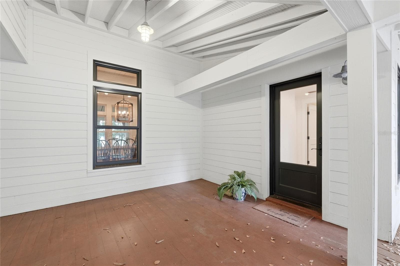 Main House Entrance - WIGGINS, SAN MATEO