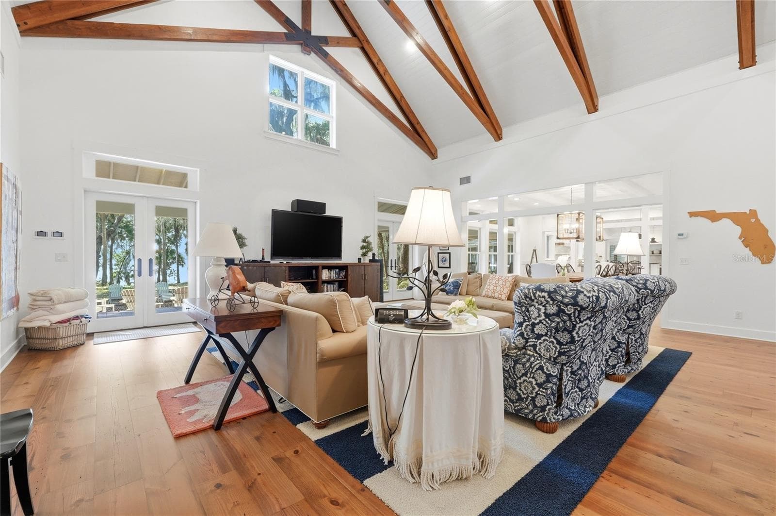 Main House Living Room - WIGGINS, SAN MATEO
