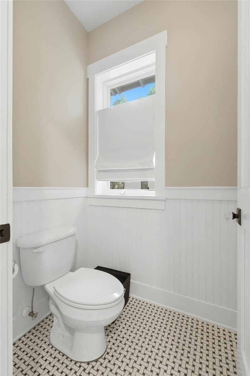 Primary Bath Water Closet - WIGGINS, SAN MATEO