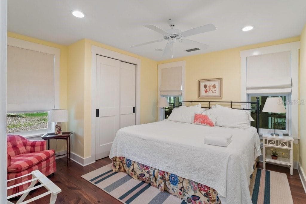 Main House Bedroom 2 - WIGGINS, SAN MATEO