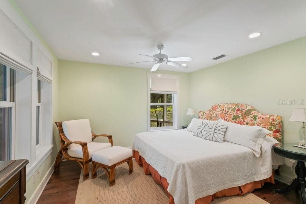 North Cottage Bedroom 1 - WIGGINS, SAN MATEO