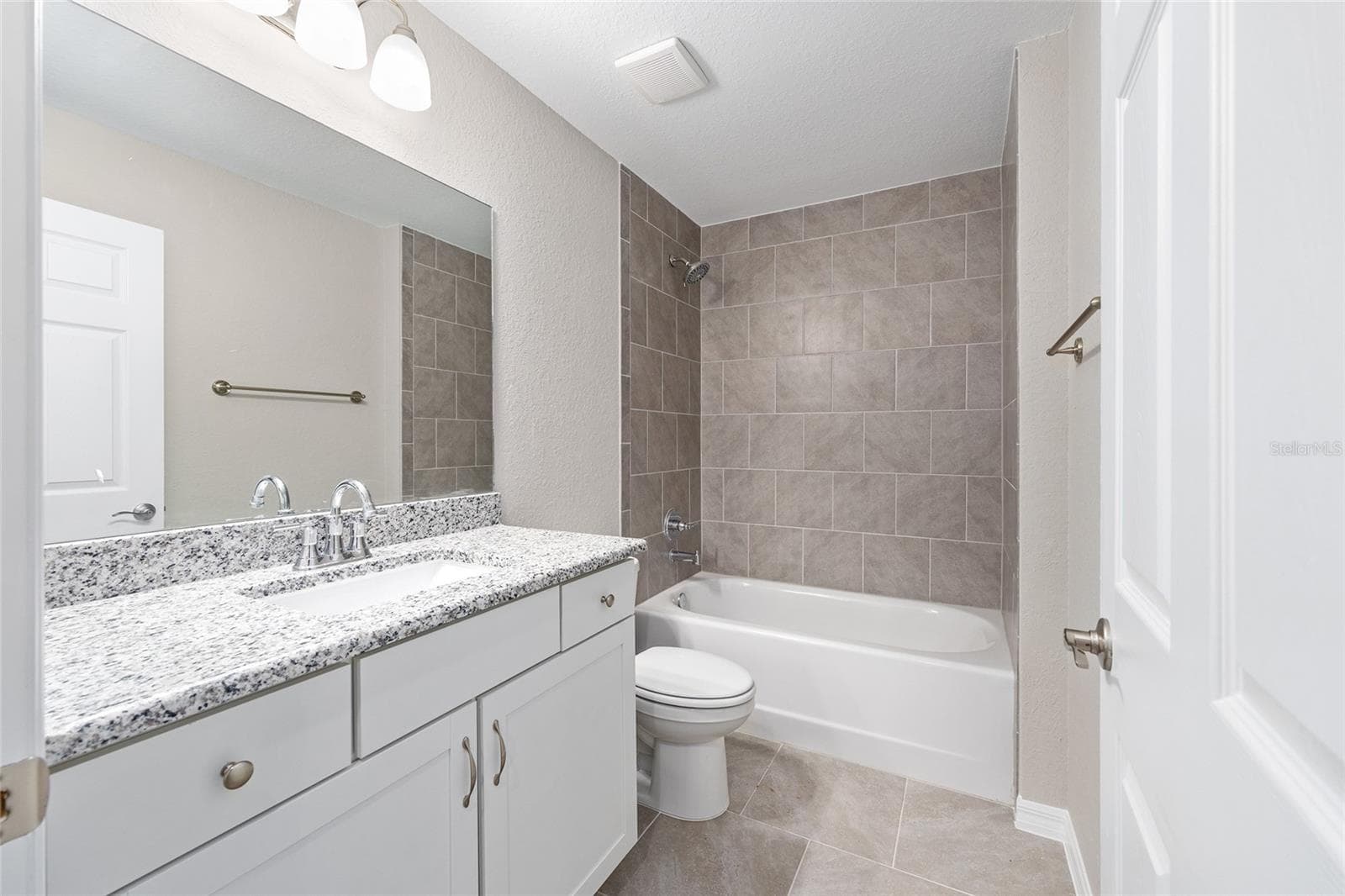 Single Family Residence at 8304 SW 202ND AVE, DUNNELLON, photo 14 of 17