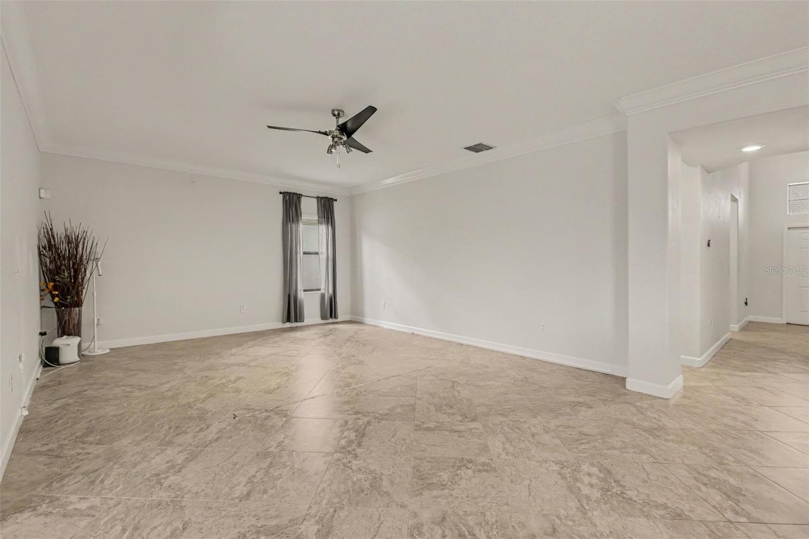 Single Family Residence at 12005 CINNAMON FERN DR, RIVERVIEW, photo 2 of 25